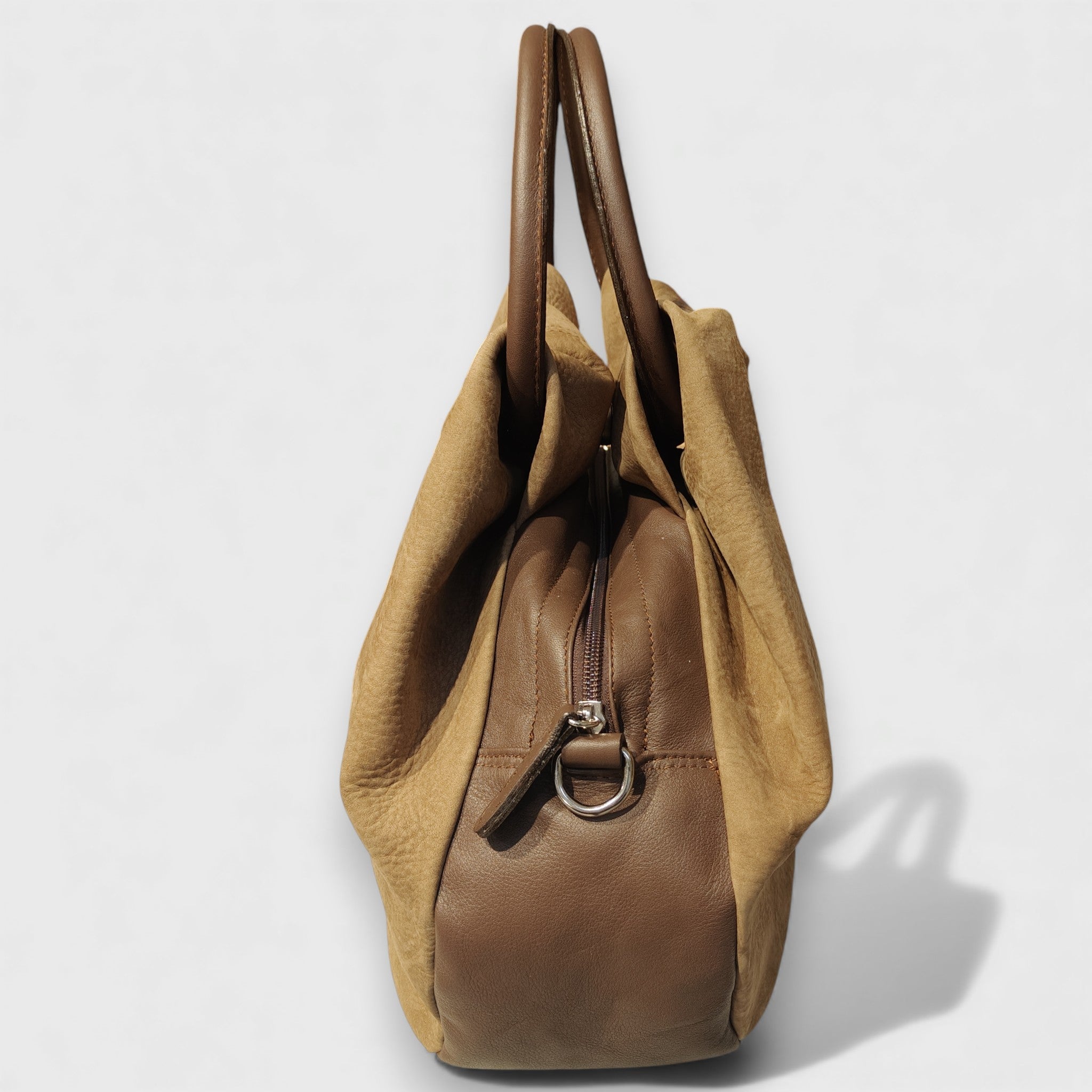 Pelletteria Pelle Nuda Milano, Artigianato Italiano, Vera pelle, Negozio borse donna, Frida marrone nabuk