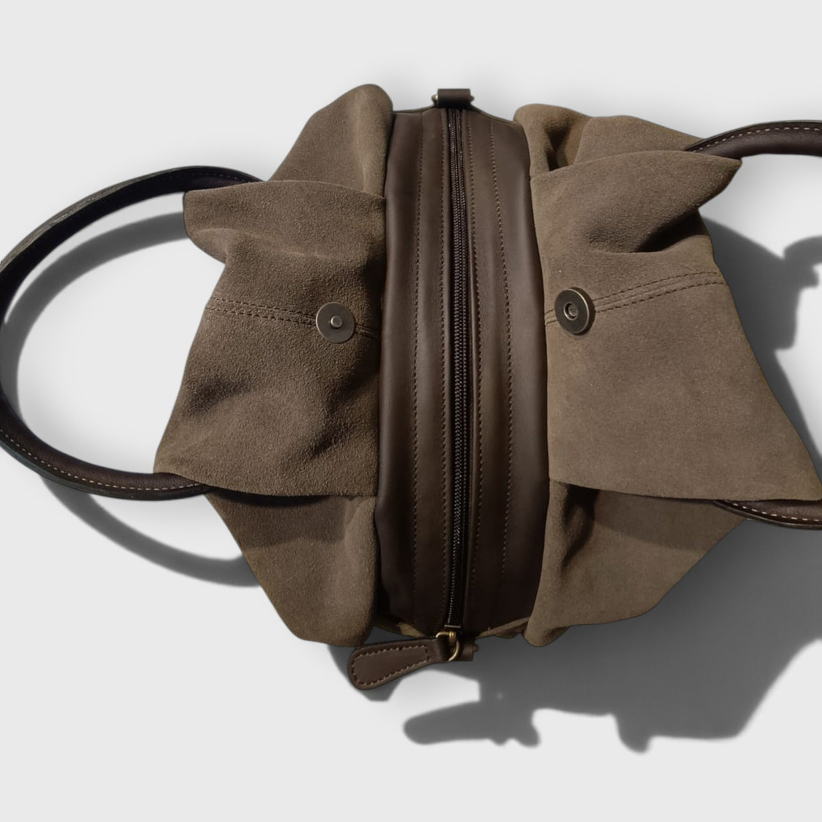 Pelletteria Pelle Nuda Milano, Vera pelle Italiana, Negozio borse donna, Frida nabuk marrone