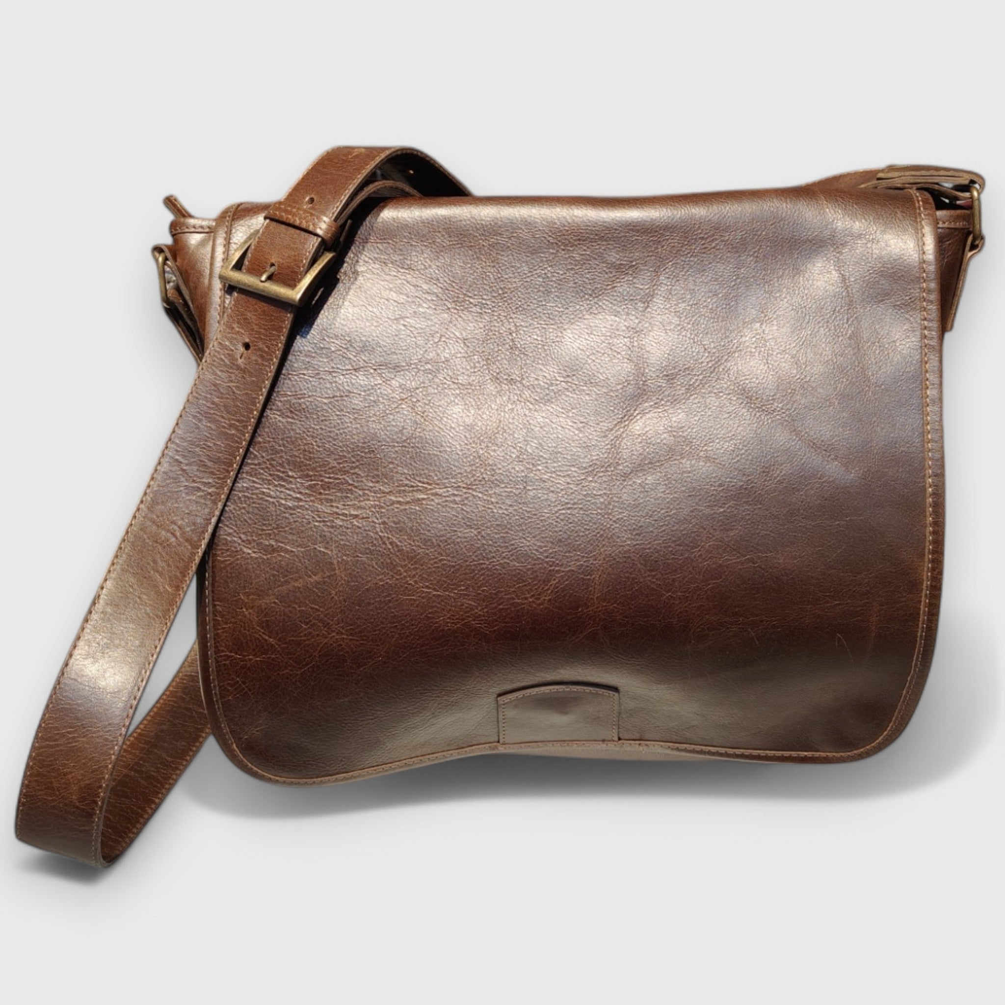 Pelletteria Pelle Nuda Milano, artigianato italiano, vera pelle, Borsa lavoro, Gigante testa di moro