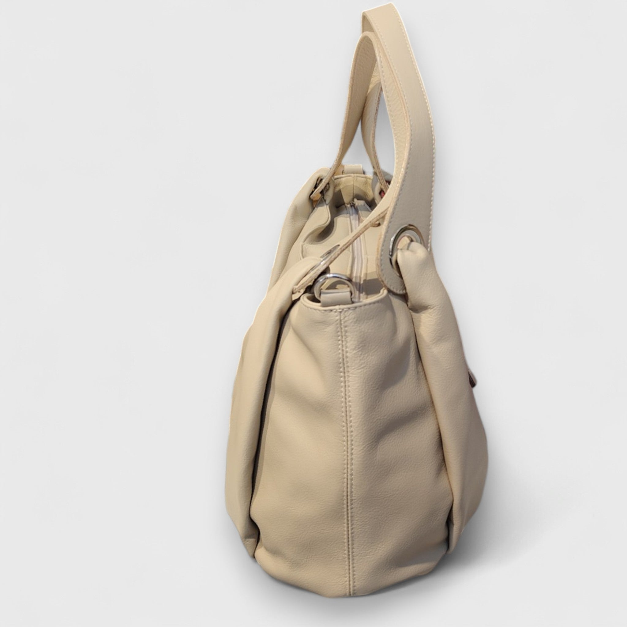 Pelletteria Pelle Nuda Milano, Artigianato Italiano, Vera pelle, Negozio borse donna, Giorgia beige