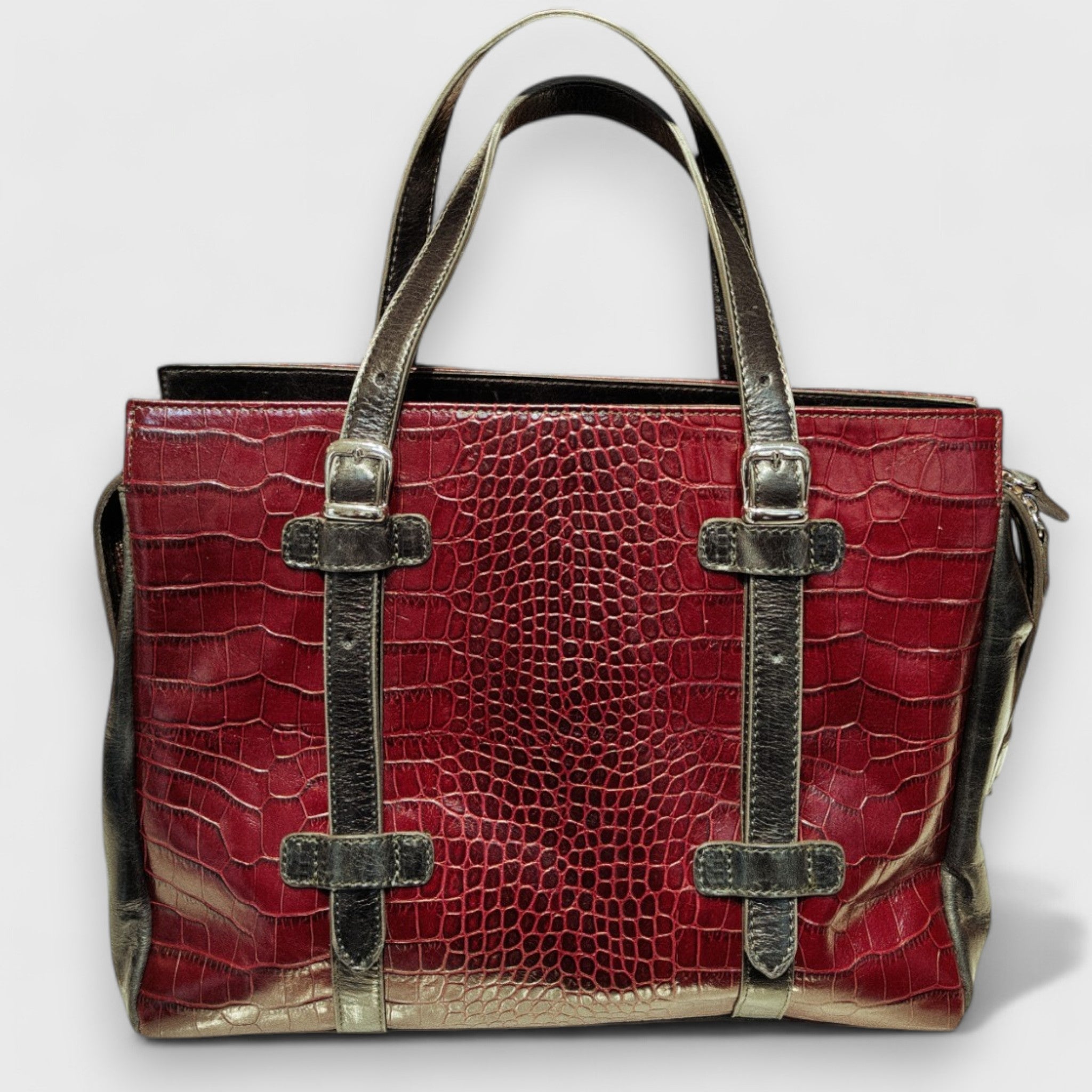 Pelletteria Pelle Nuda Milano, Artigianato Italiano, Vera pelle, Negozio borse donna, Inglesina bordeaux