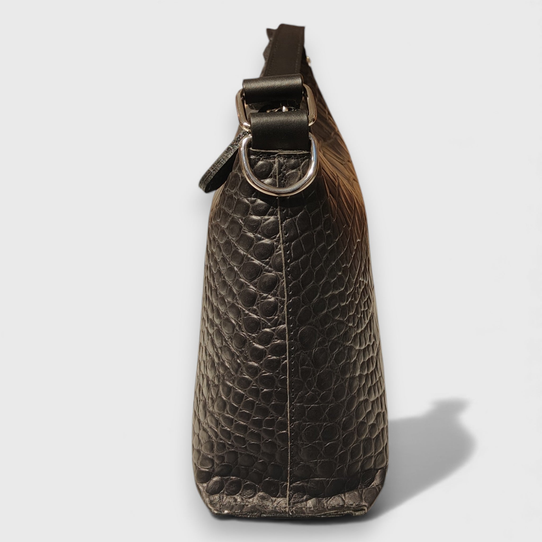 Pelletteria Pelle Nuda Milano, Artigianato Italiano, Vera pelle, Negozio borse donna, Isotta nero cocco