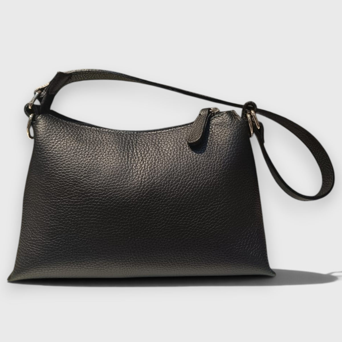 Pelletteria Pelle Nuda Milano, Vera pelle Italiana, Negozio borse donna, Isotta nero