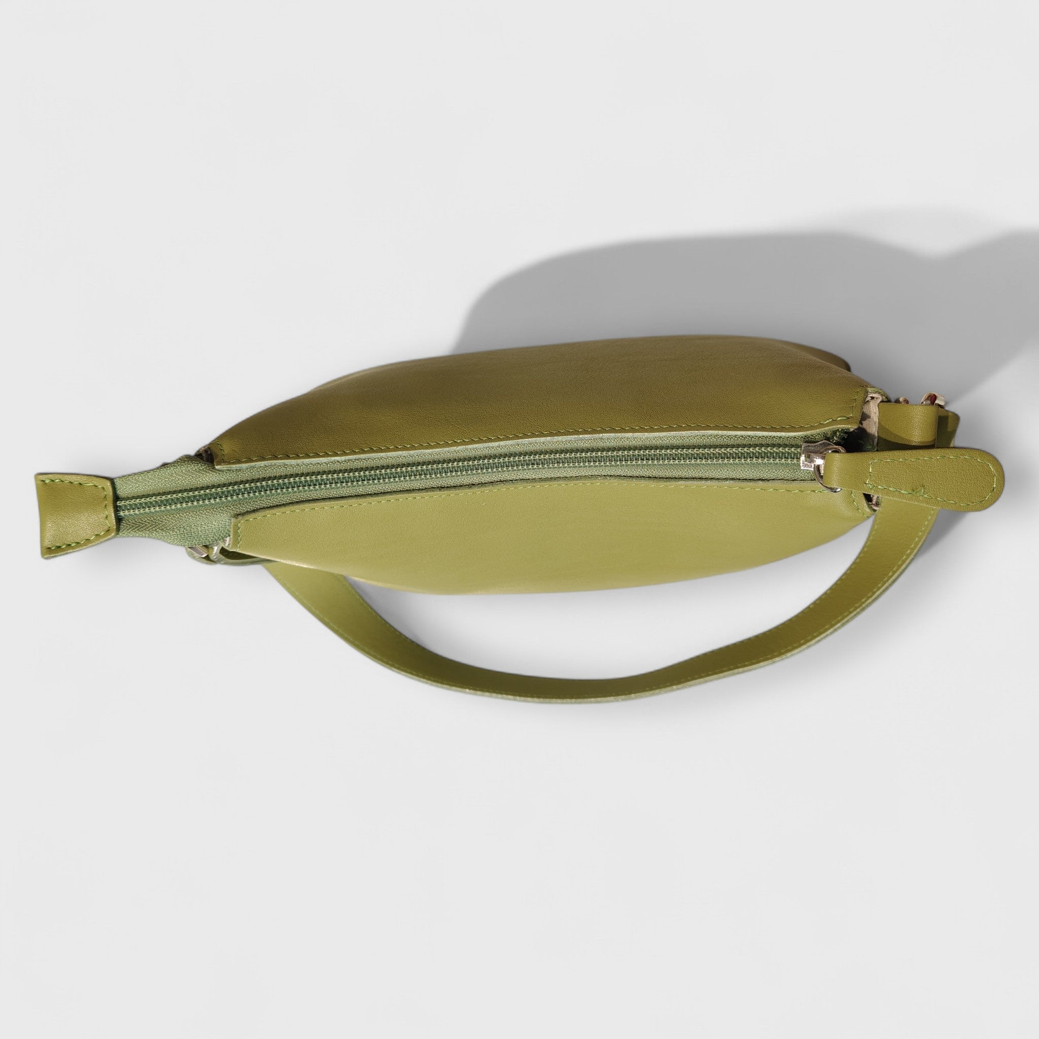 Pelletteria Pelle Nuda Milano, Artigianato italiano, Vera pelle, Negozio borse donna, Isotta verde