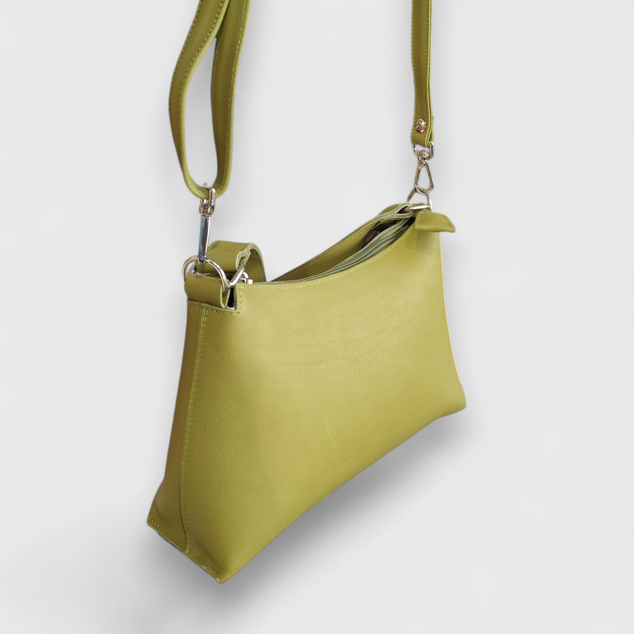 Pelletteria Pelle Nuda Milano, Artigianato italiano, Vera pelle, Negozio borse donna, Isotta verde