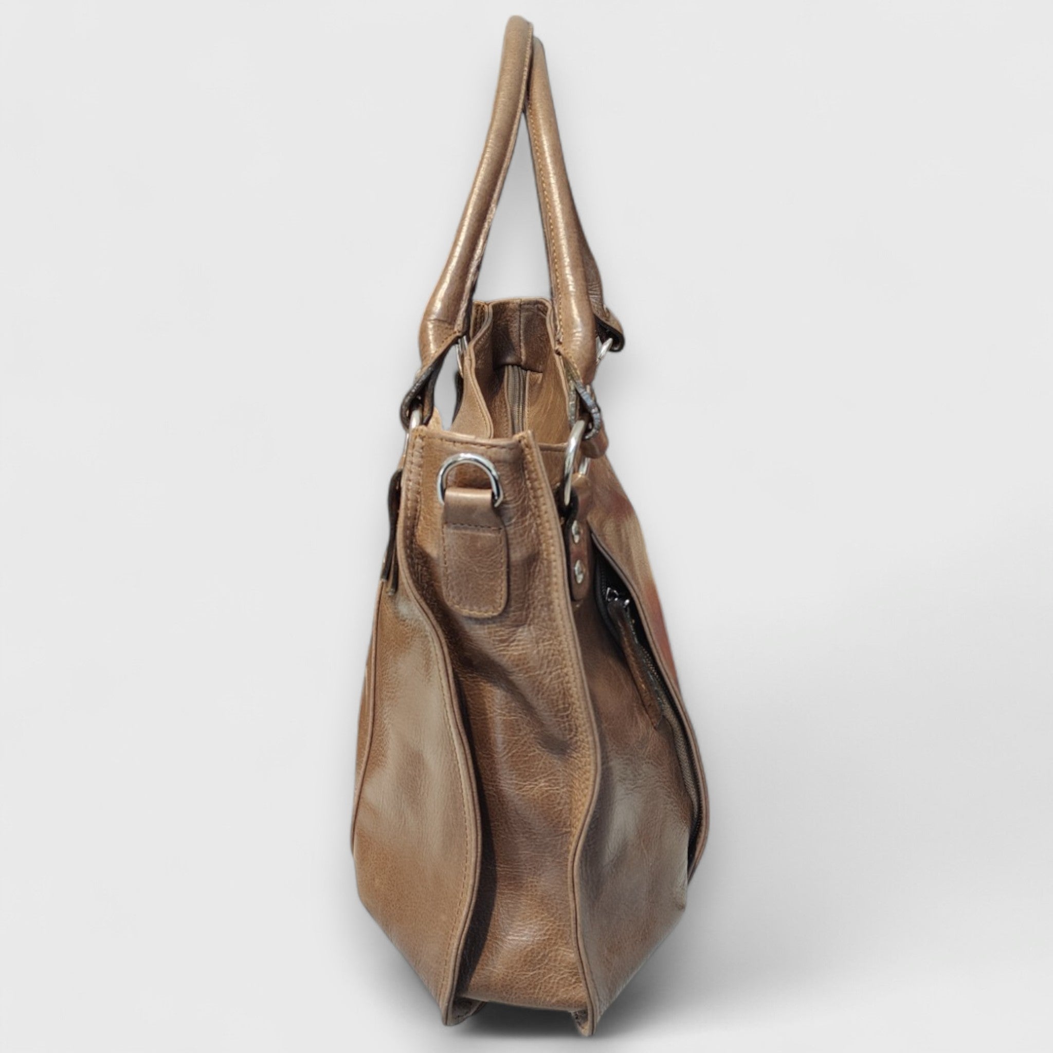 Pelletteria Pelle Nuda Milano, Artigianato Italiano, Vera pelle, Negozio borse donna, Lavinia marrone