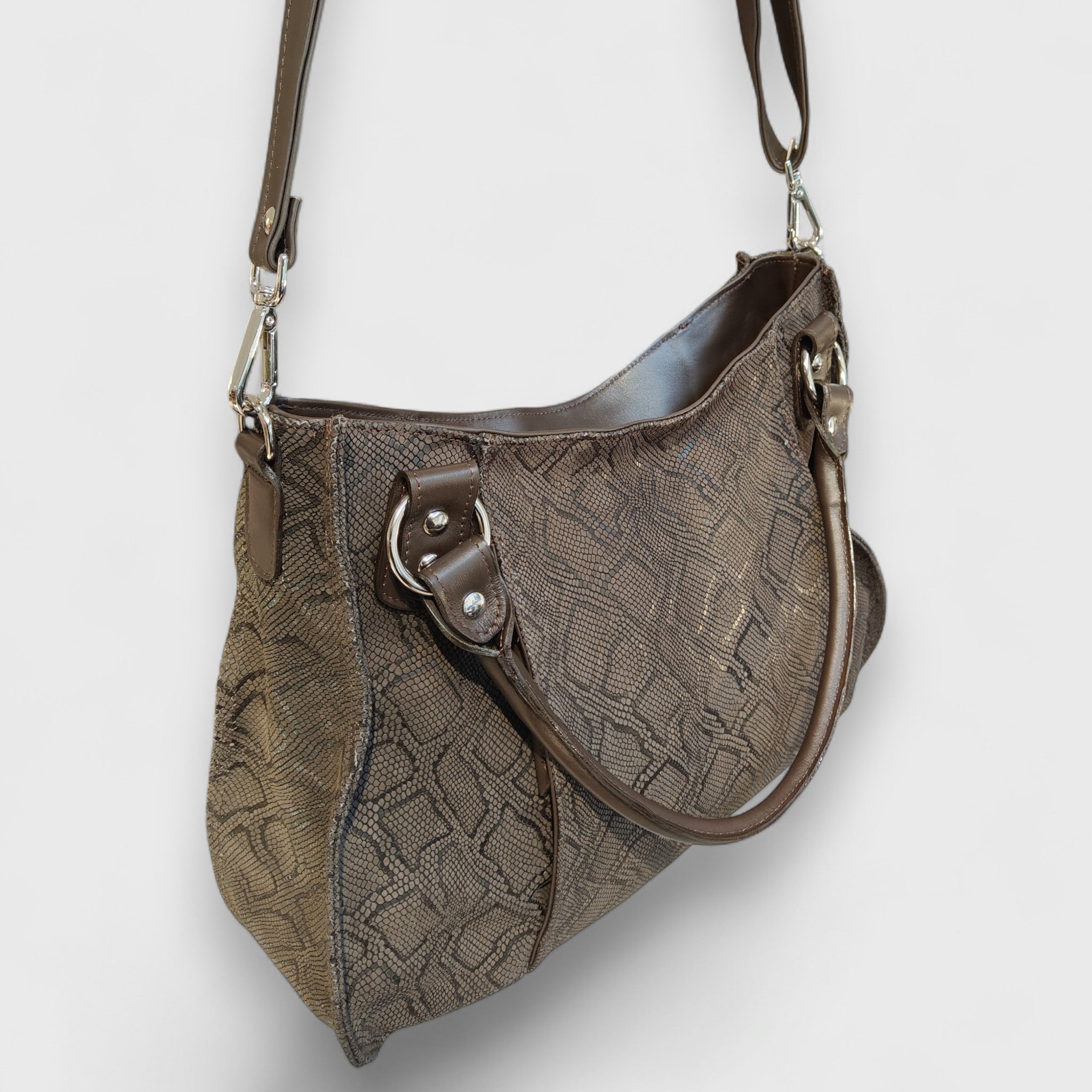 Pelletteria Pelle Nuda Milano, Atigianato italiano, vera pelle, Negozio borse donna, Lavinia marrone