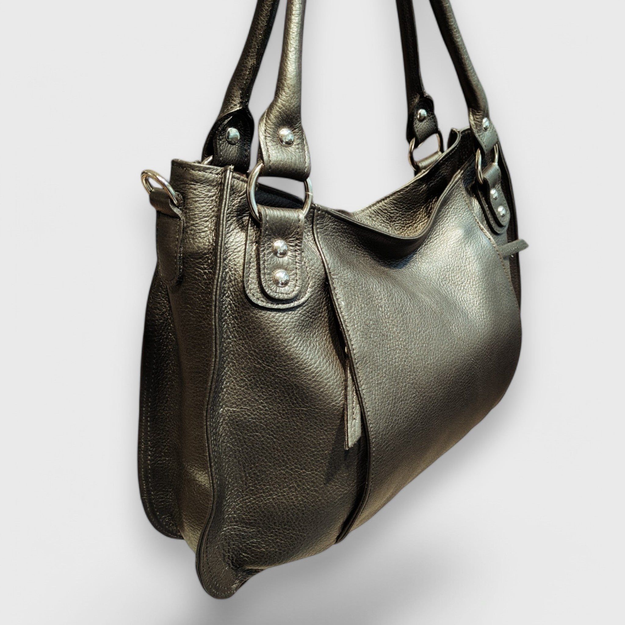 Pelletteria Pelle Nuda Milano, Artigianato Italiano, Vera pelle, Negozio borse donna, Lavinia nero martellato