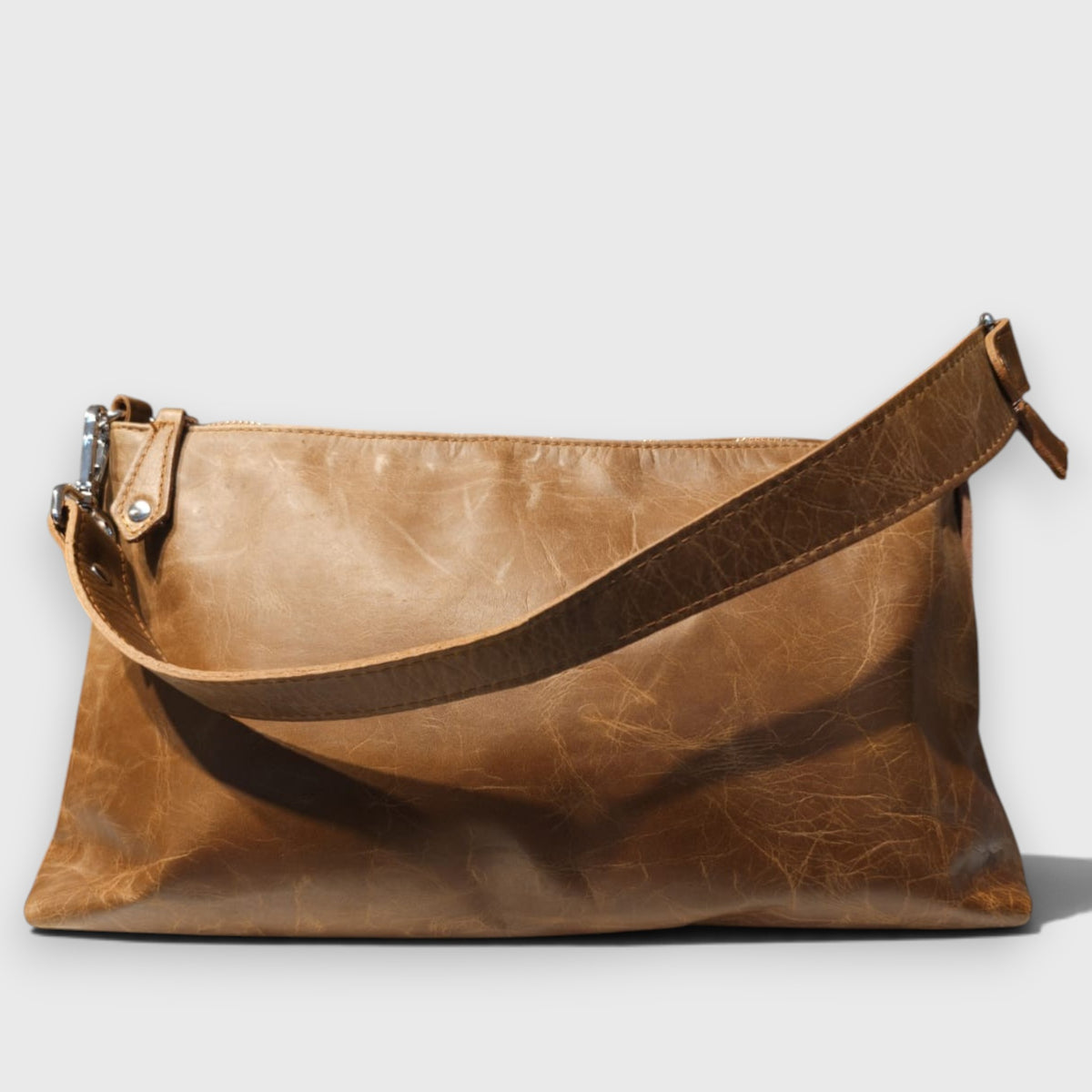 Pelletteria Pelle Nuda Milano, Vera pelle Italiana, Negozio borse donna, Lorenza marrone