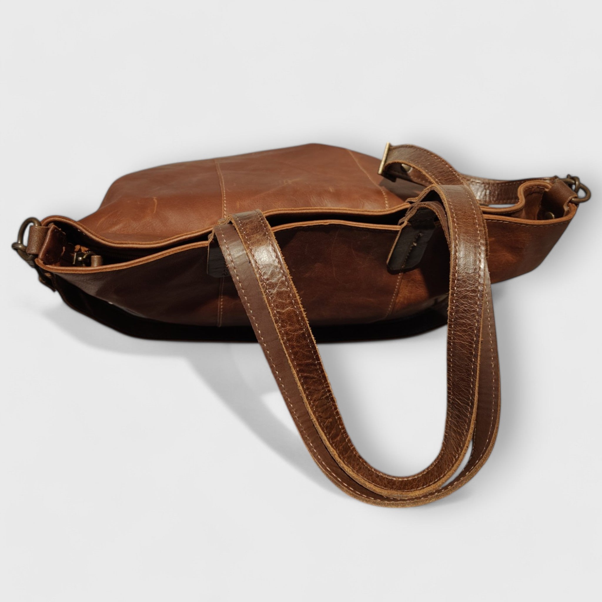 Pelletteria Pelle Nuda Milano, Vera pelle, Artigianato italiano, borsa donna, shopper Loris marrone