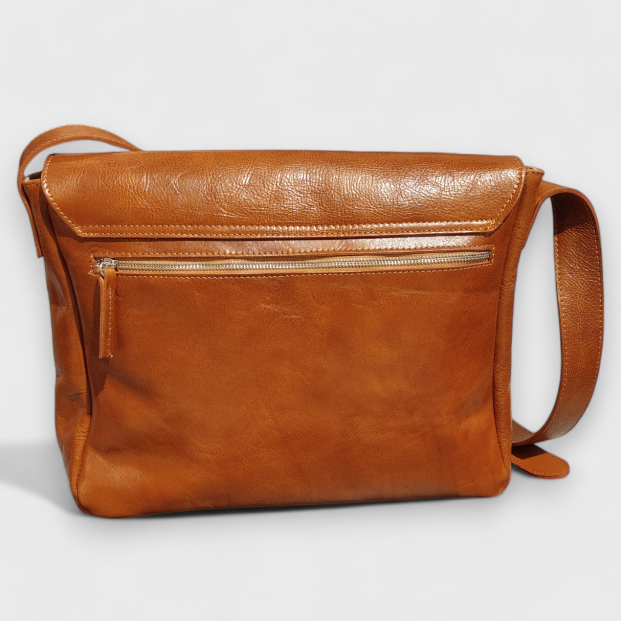 Pelletteria Pelle Nuda Milano, Artigianato italiano, borsa uomo, vera pelle, Luca marrone