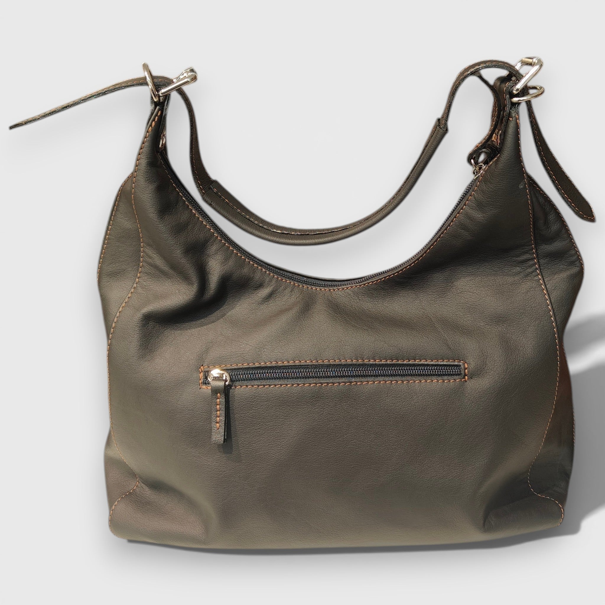 Pelletteria Pelle Nuda Milano, Artigianato Italiano, Vera pelle, Negozio borse donna, Mara nero