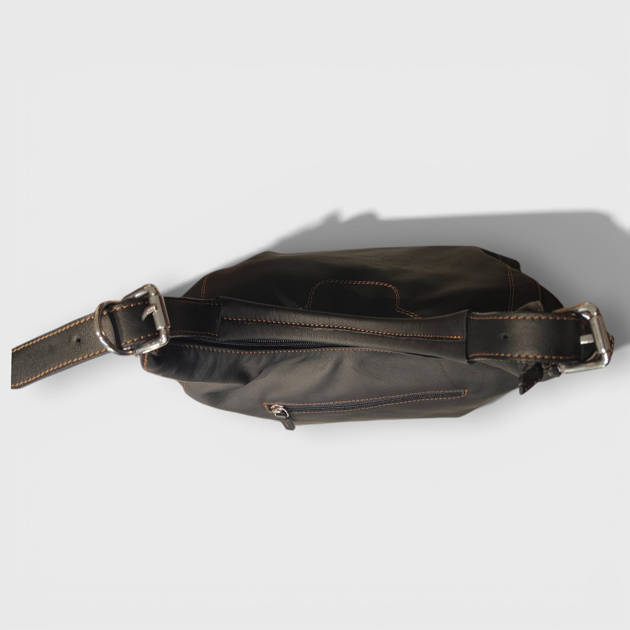 Pelletteria Pelle Nuda Milano, Artigianato Italiano, Vera pelle, Negozio borse donna, Mara nero