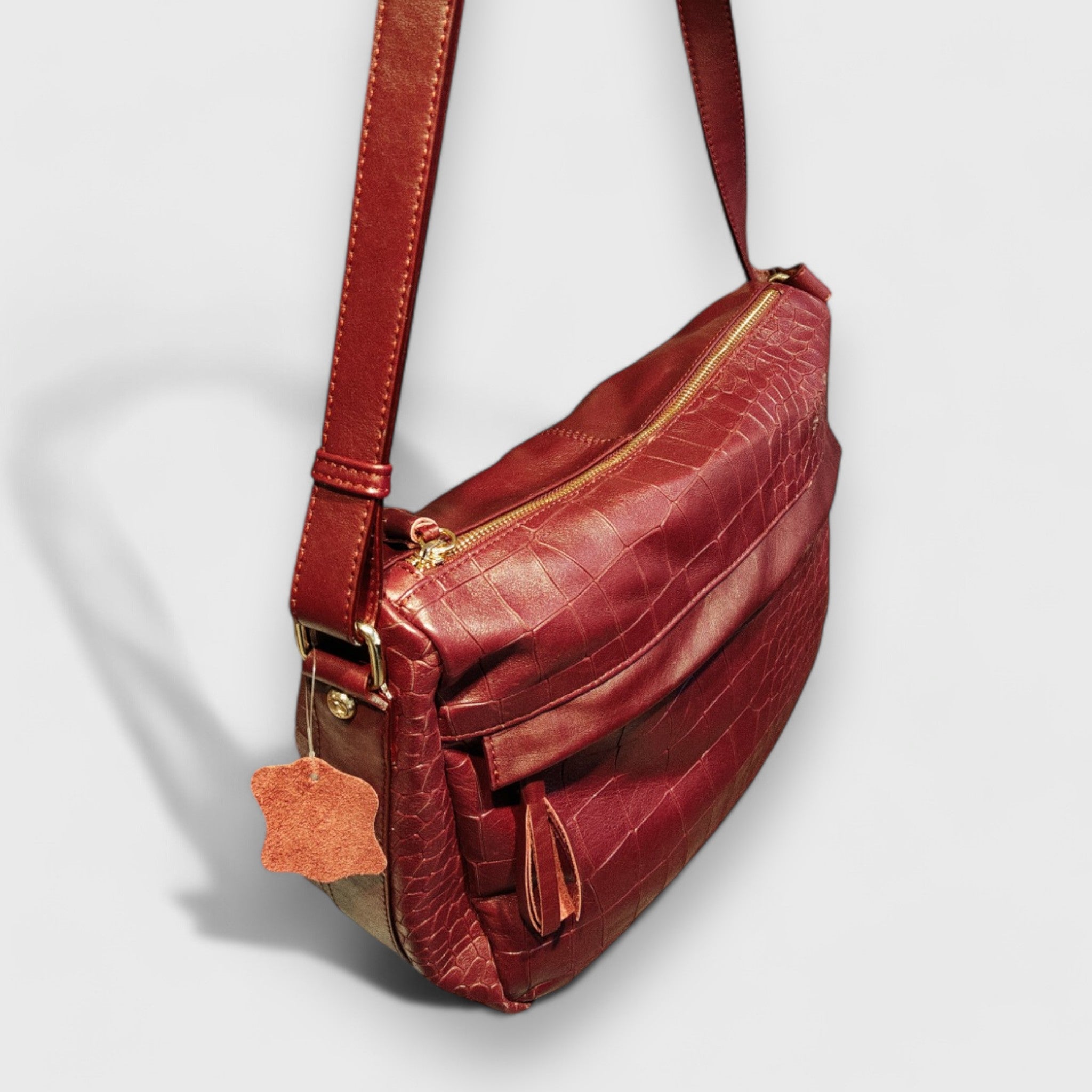 Pelletteria Pelle Nuda Milano, artigianato italiano, vera pelle, Negozio borse donna, Marta bordeaux