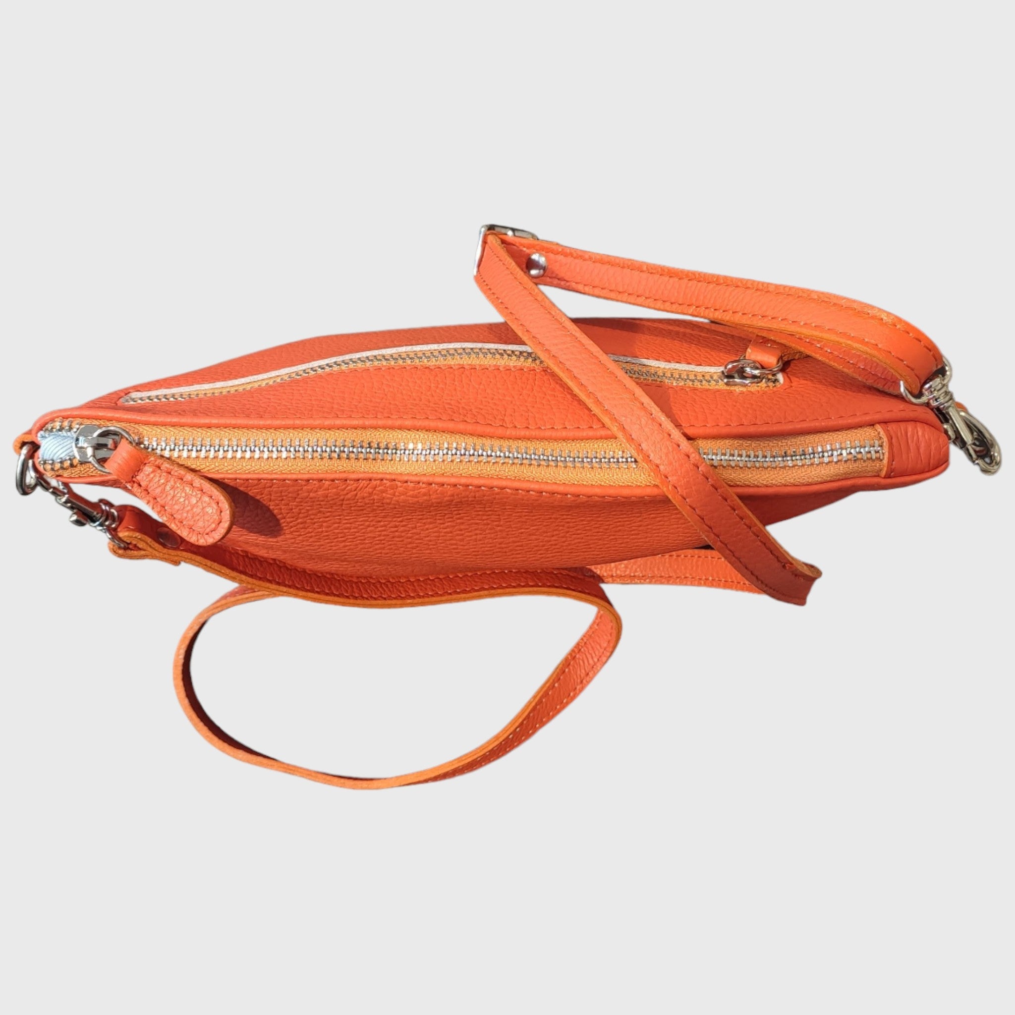Pelletteria Pelle Nuda Milano, Artigianato italiano, vera pelle, borsa donna, tracolla Martina arancione