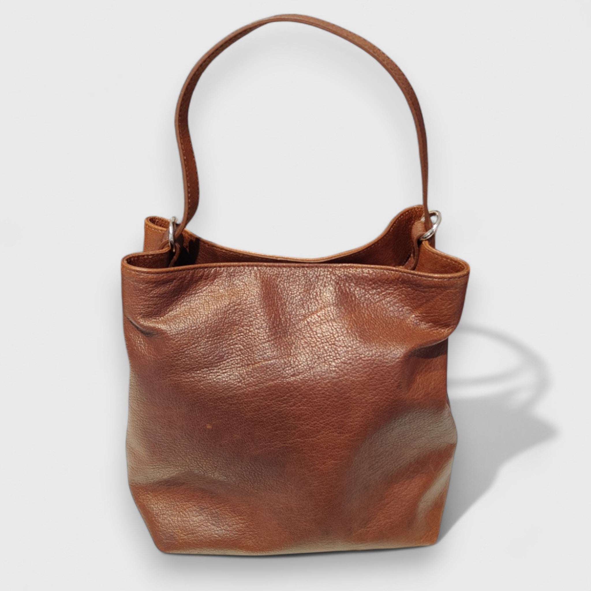 Pelletteria Pelle Nuda Milano, Artigianato italiano, Vera Pelle, Negozio borse donna, Matilde marrone