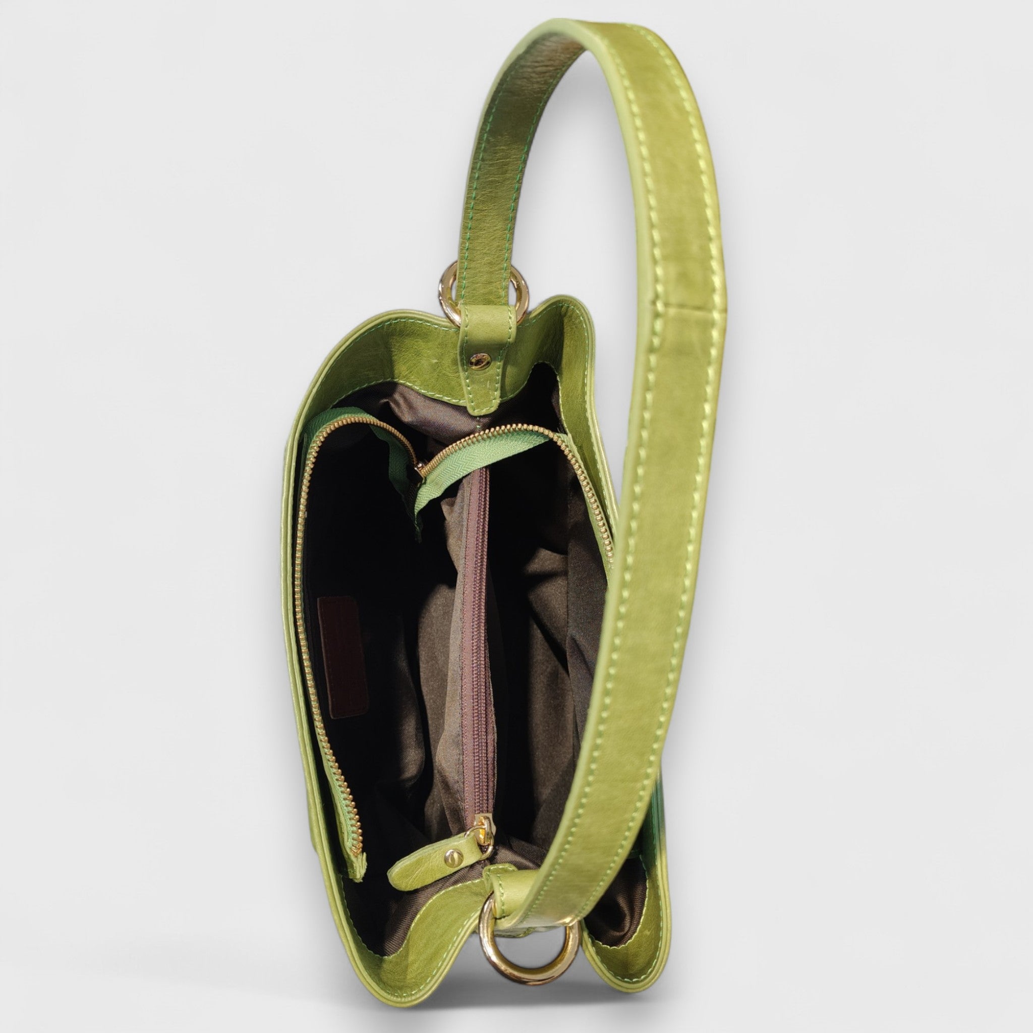 Pelletteria Pelle Nuda Milano, Artigianato italiano, Vera Pelle, Negozio borse donna, Matilde corallo