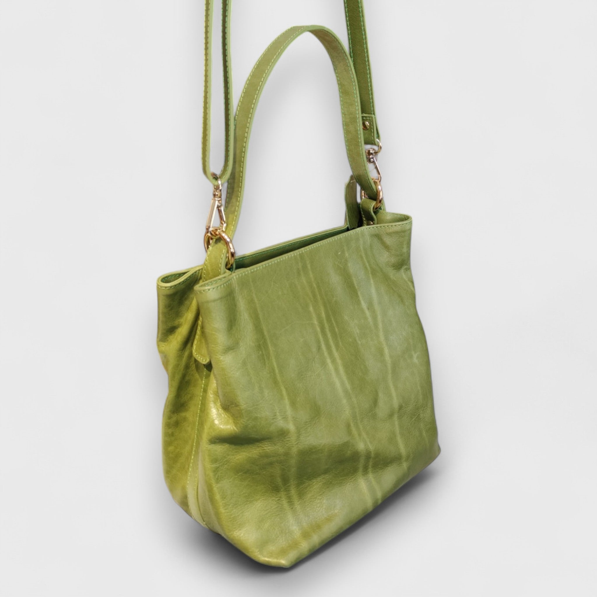 Pelletteria Pelle Nuda Milano, Artigianato italiano, Vera Pelle, Negozio borse donna, Matilde corallo