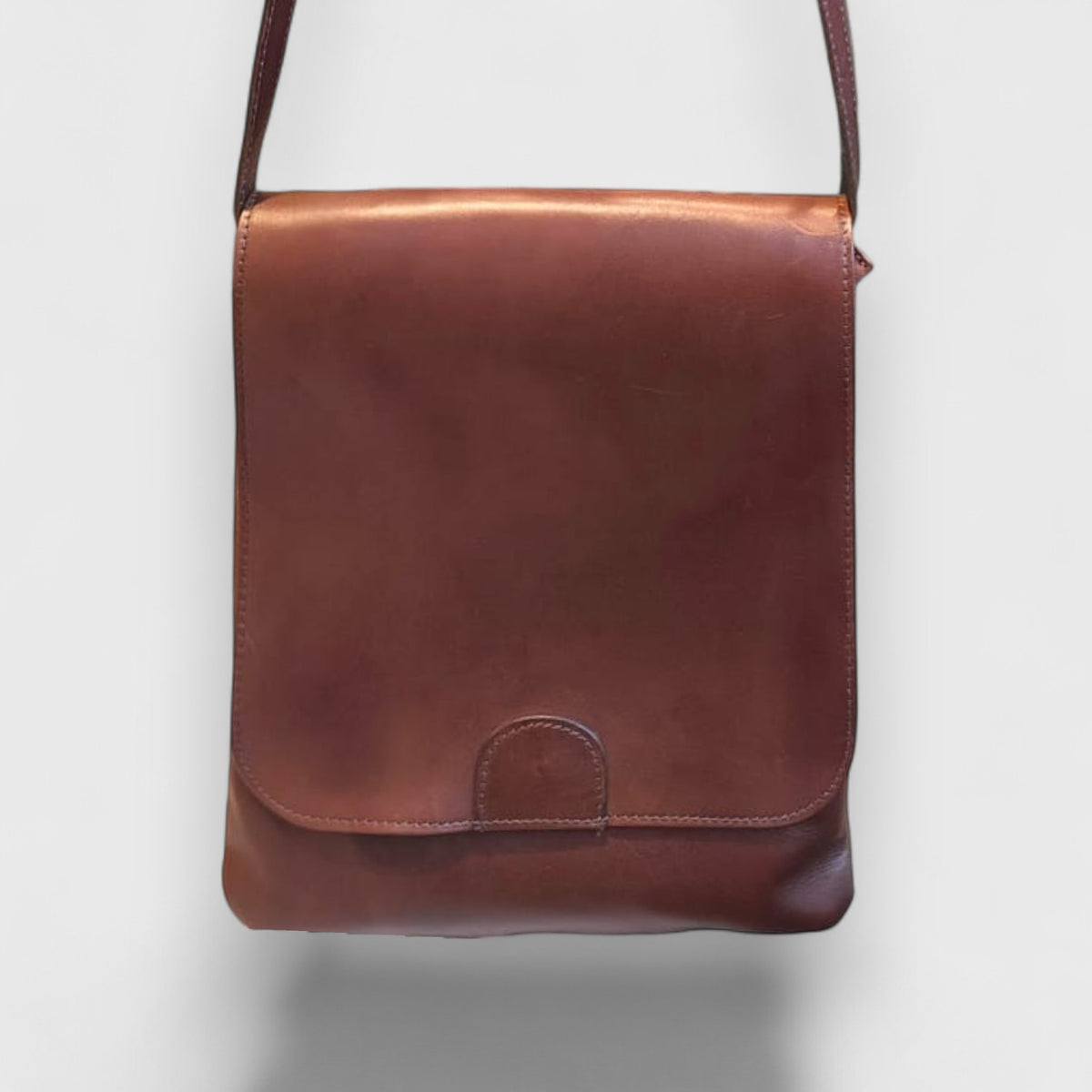 Pelletteria Pelle Nuda Milano, Vera pelle italiana, negozio borse donna, Milano marrone