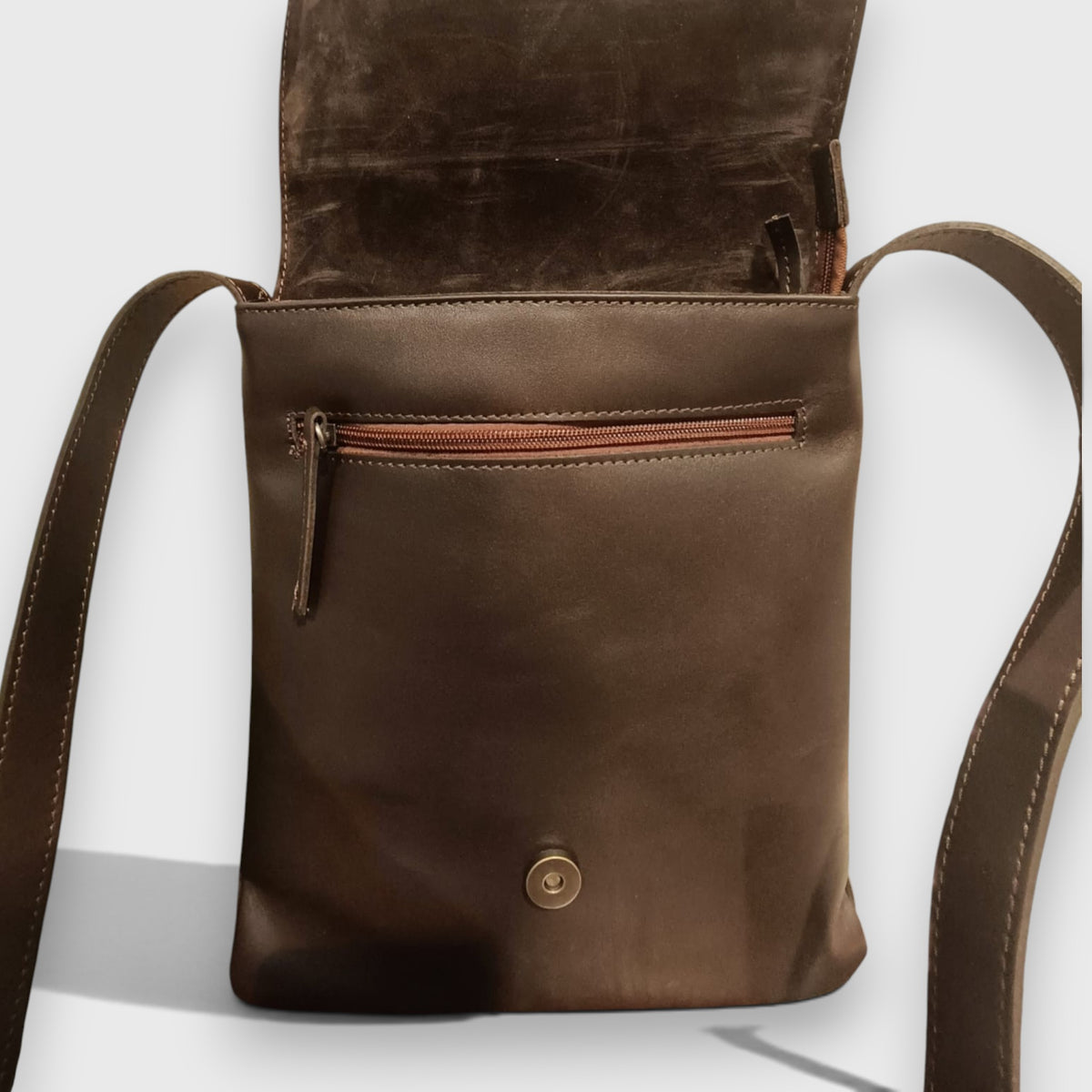 Pelletteria Pelle Nuda Milano, Vera pelle italiana, negozio borse donna, Milano testa di moro