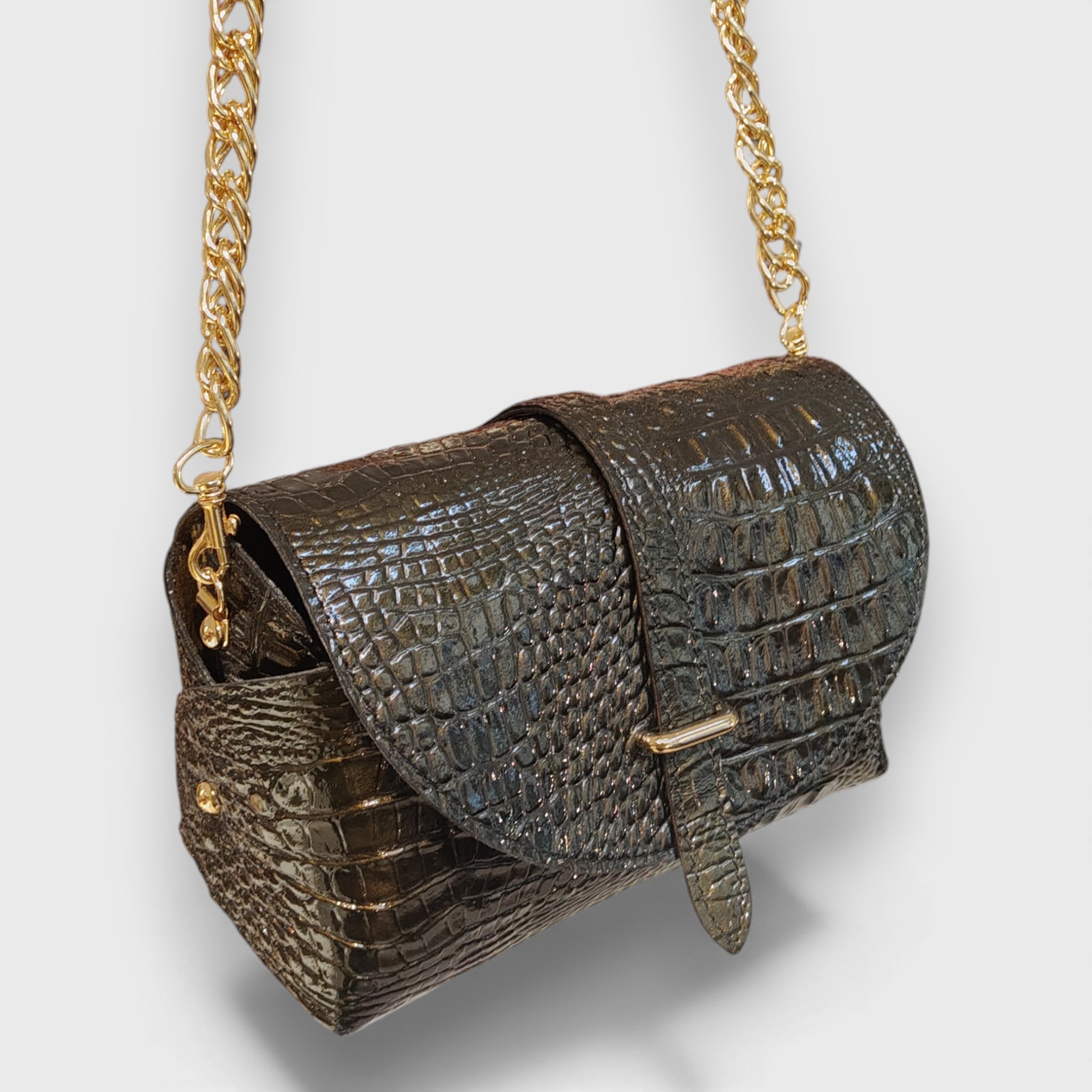 Pelletteria Pelle Nuda Milano, Artigianato Italiano, vera pelle, Negozio borse donna, Mini Lory cocco verde