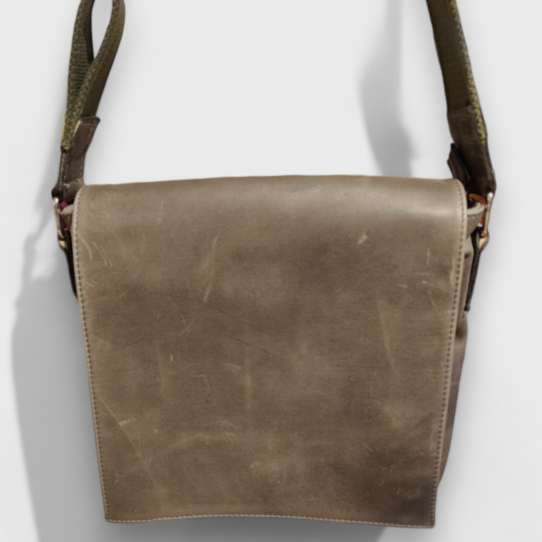 Pelletteria Pelle Nuda Milano, Artigianato Italiano, vera pelle, borsa uomo, Palermo verde