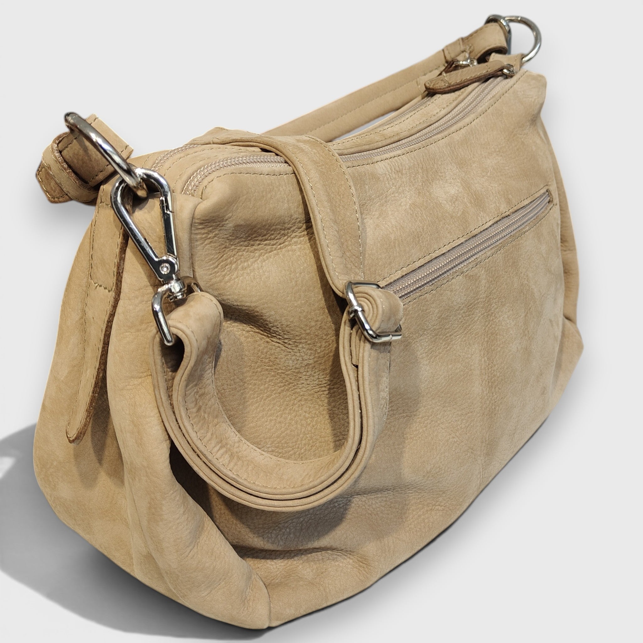 Pelletteria Pelle Nuda Milano, Vera pelle italiana, Negozio borse donna, Patty nabuk beige