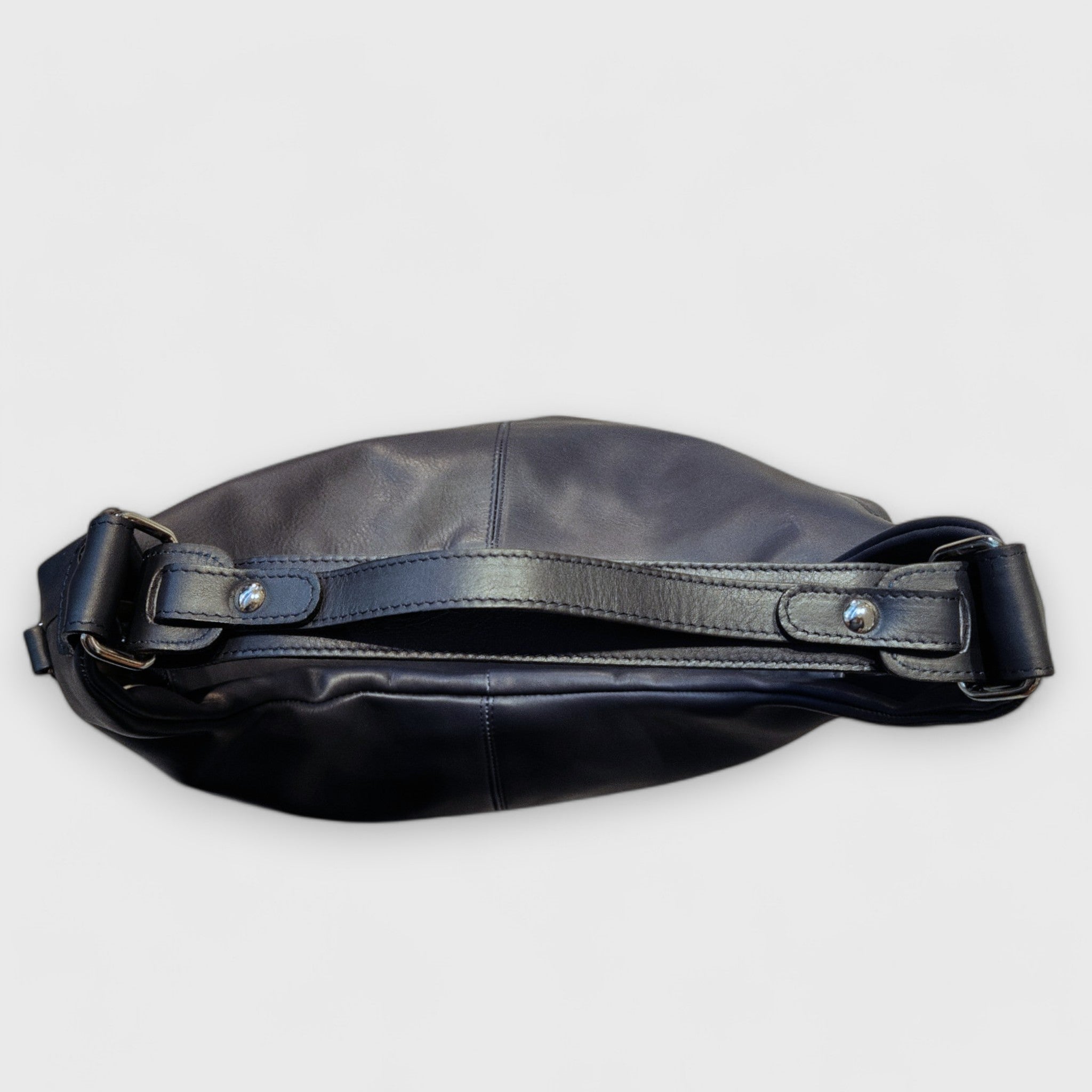 Pelletteria Pelle Nuda Milano, Artigianato italiano, vera pelle, Negozio borse donna, Sacca Croce blu