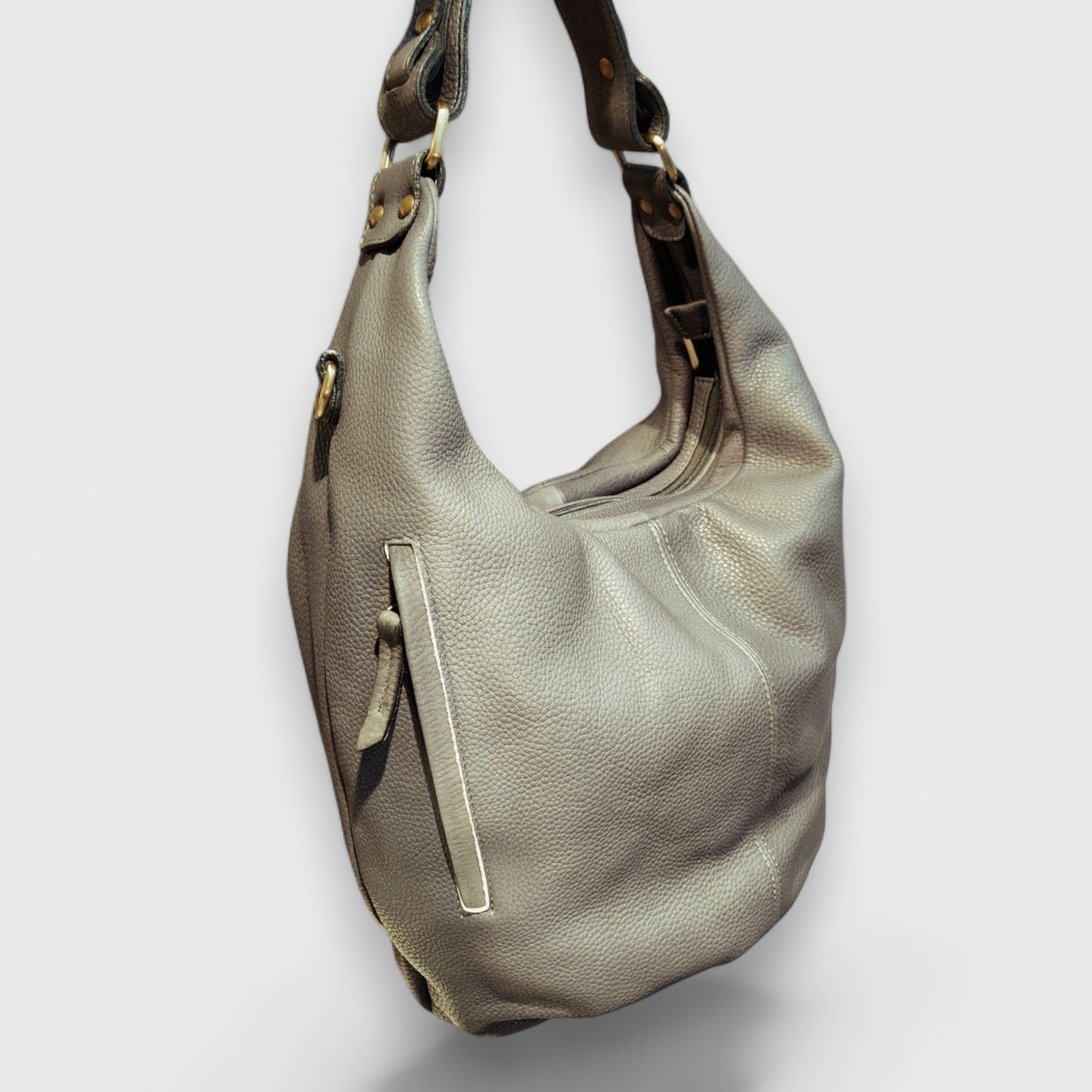 Pelletteria Pelle Nuda Milano, Artigianato italiano, vera pelle, Negozio borse donna, Sacca Croce grigio