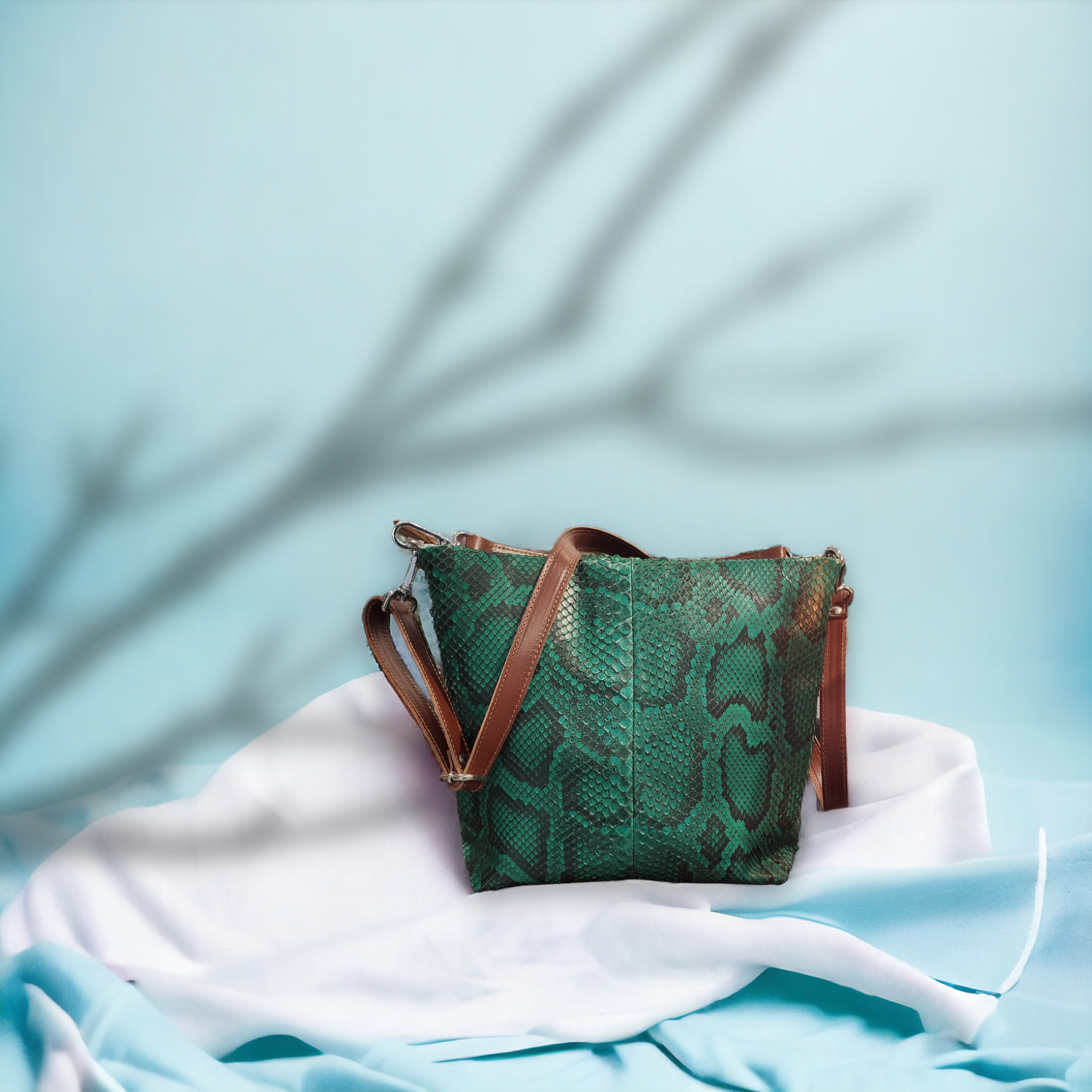 Borsa donna, borsa in pelle, vera pelle, Sara Pitone verde, artigianato italiano, Pelletteria Pelle Nuda