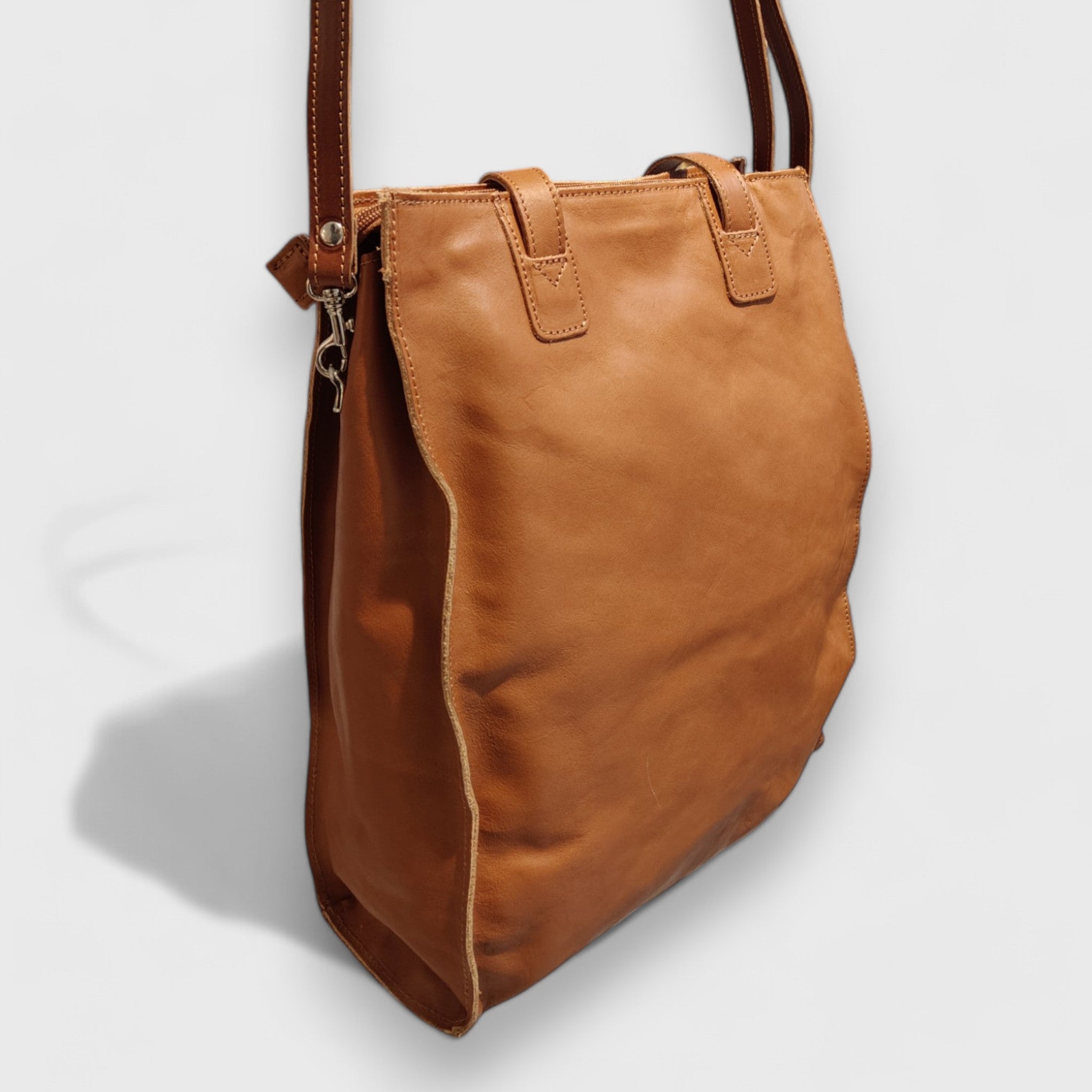 Pelletteria Pelle Nuda Milano, Artigianato italiano, vera pelle, borsa donna, shopper, Simona marrone