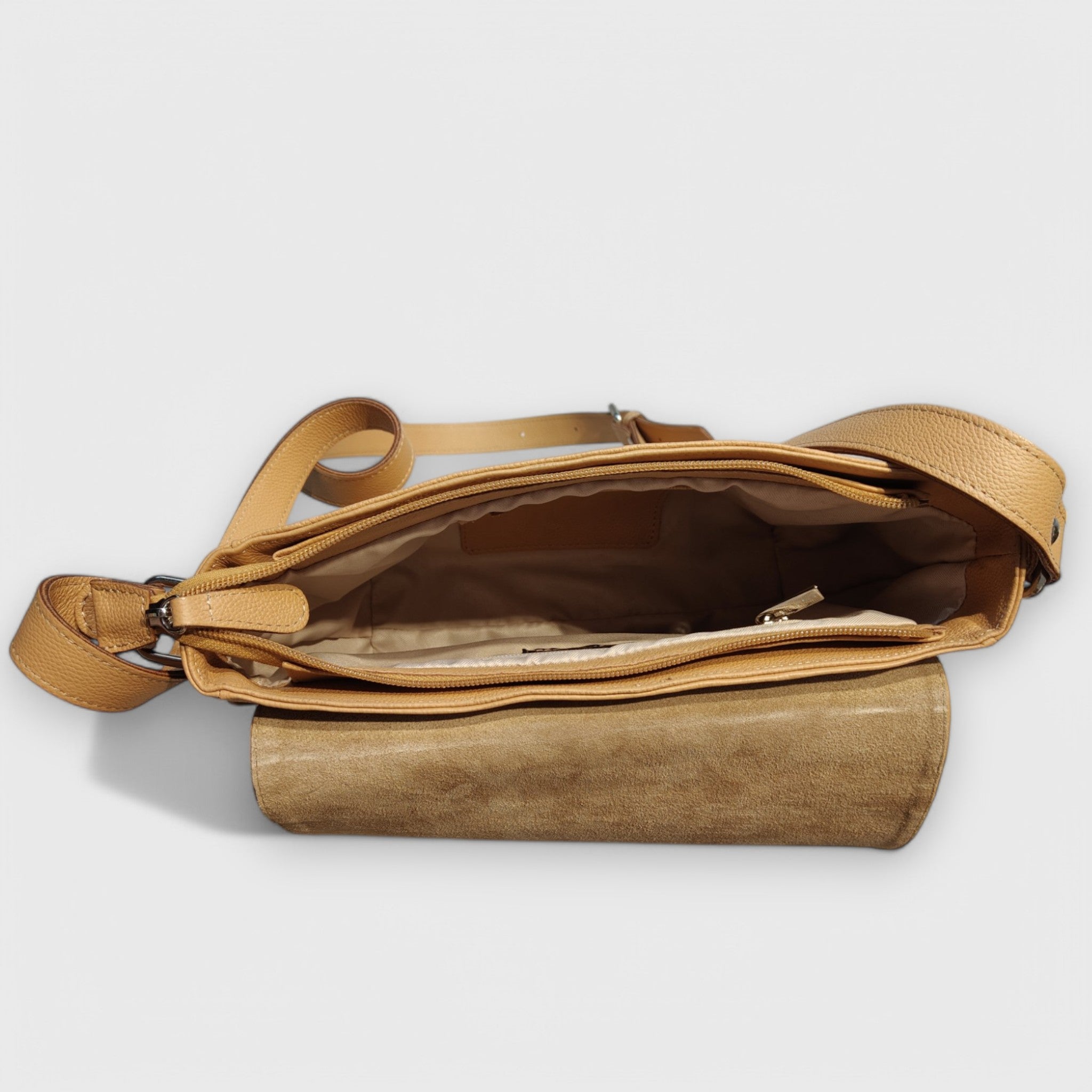 Pelletteria pelle Nuda Milano, Artigianato italiano, vera pelle, Negozio borse donna, Tolfa grande beige