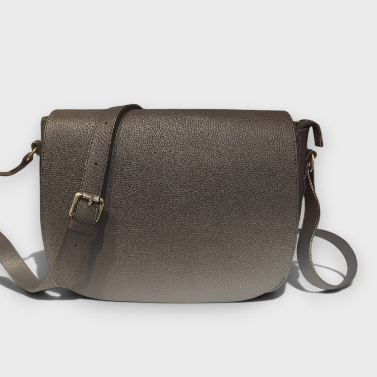 Pelletteria Pelle Nuda Milano, Vera pelle Italiana, Negozio borse donna, Tolfa grande marrone