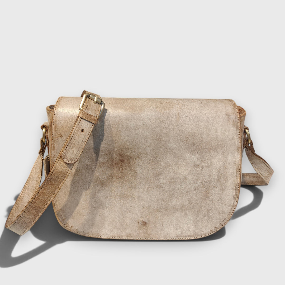 Pelletteria Pelle Nuda Milano, Vera pelle Italiana, Negozio borse donna, Tolfa grande marrone chiaro