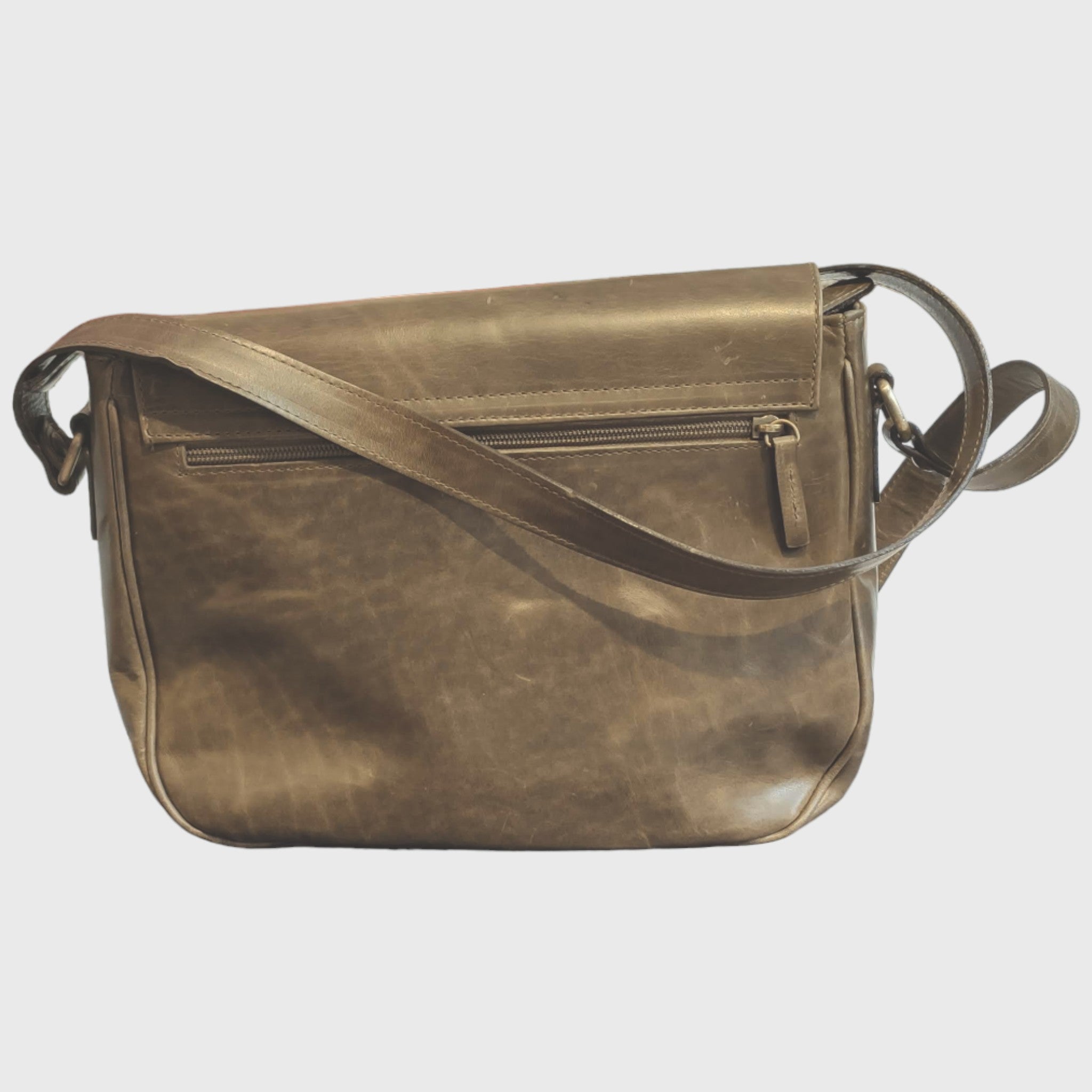 Pelletteria Pelle Nuda Milano, Artigianato italiano, vera pelle, borsa donna, Tolfa grande verde