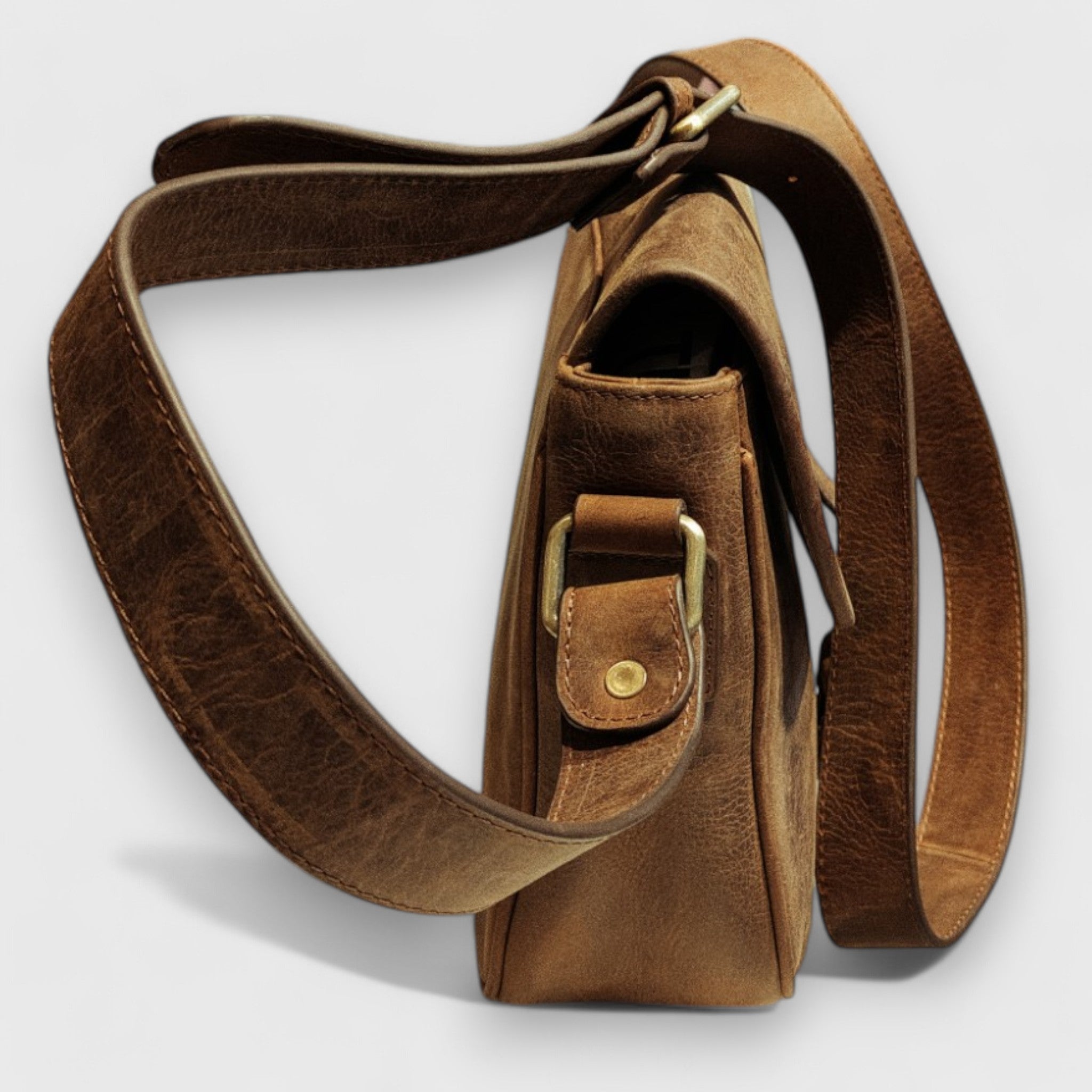 Pelletteria Pelle Nuda Milano, artigianato italiano, vera pelle, Negozio borse donna, Tolfa marrone