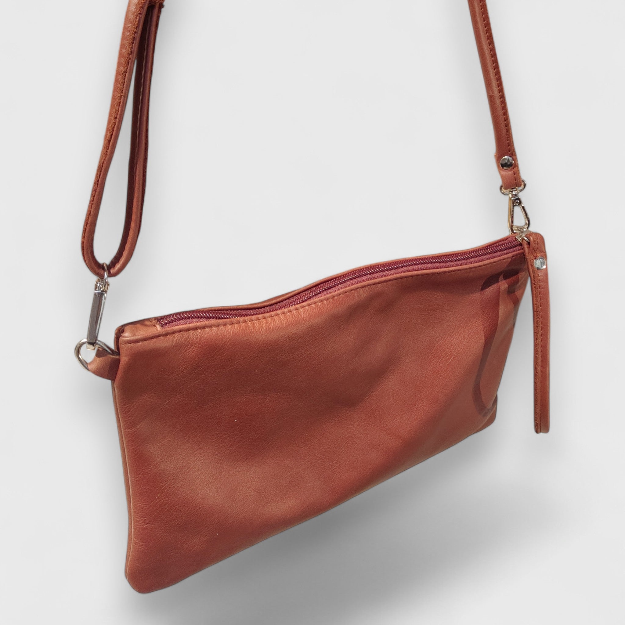 Pelletteria Pelle Nuda Milano, Artigianato Italiano, Vera pelle, Negozio borse donna, Tracolla ASV marrone