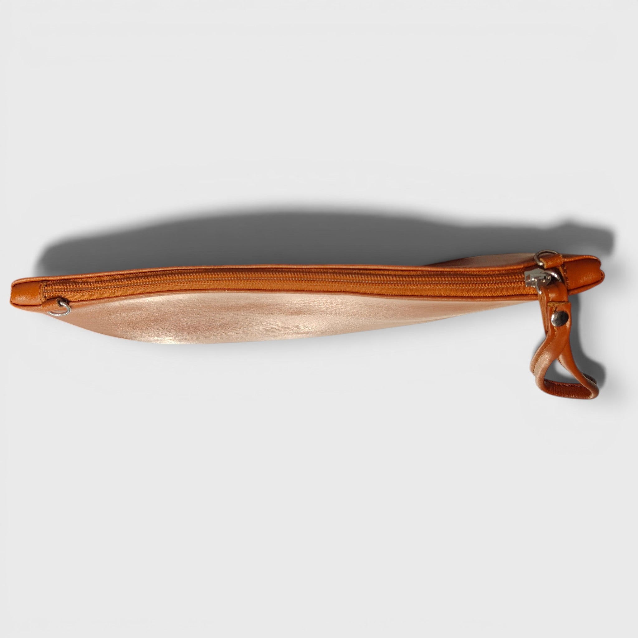 Pelletteria Pelle Nuda Milano, Vera pelle italiana, Negozio borse donna, Trousse Clara marrone