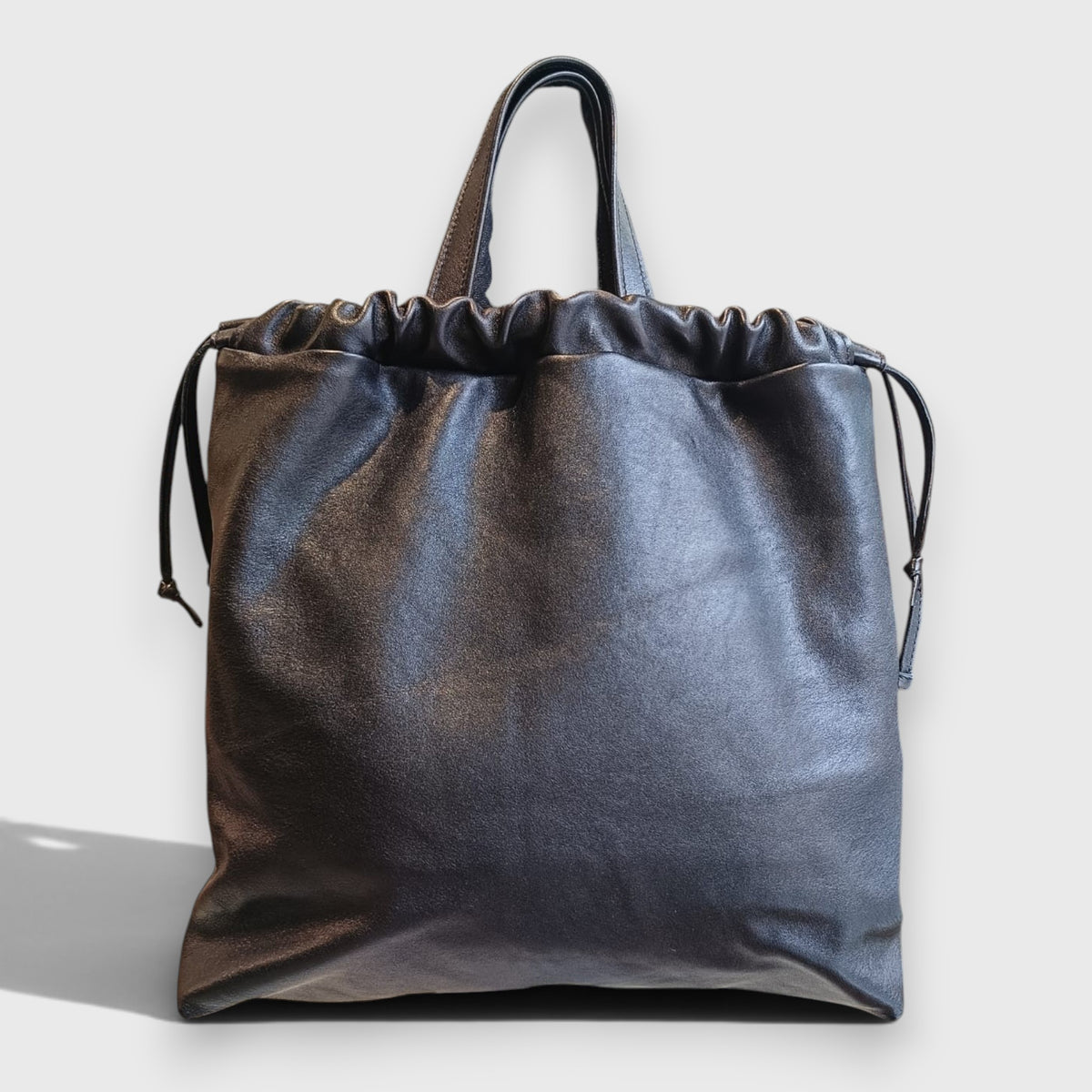Pelletteria Pelle Nuda Milano, Vera pelle Italiana, Negozio borse donna, Venere nero