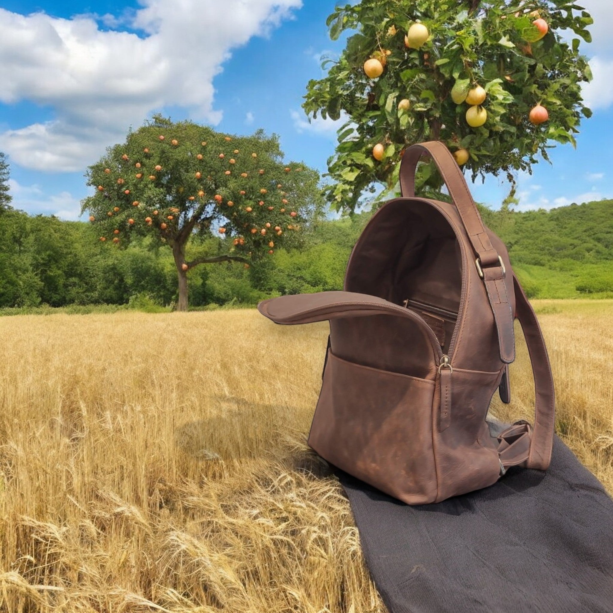 Pelletteria Pelle Nuda Milano, Vera pelle, artigianato italiano, zaino donna uomo, Venty mini marrone