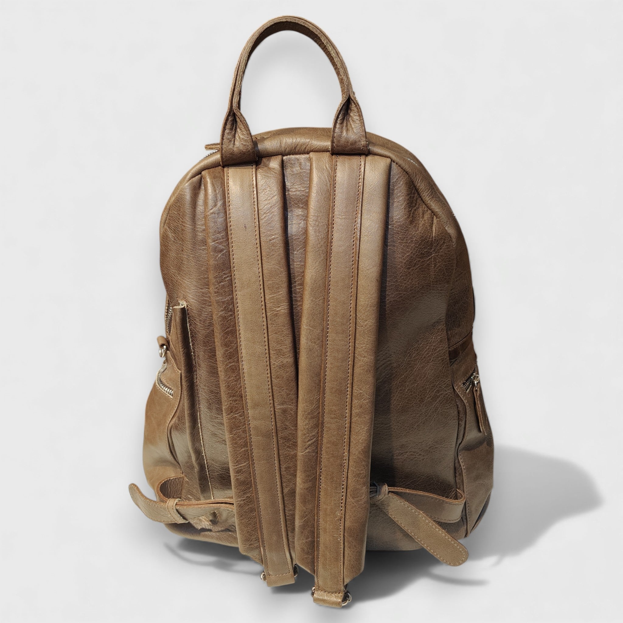 Pelletteria Pelle Nuda Milano, Artigianato Italiano, Vera pelle, Negozio borse donna uomo, Zaino Venty marrone