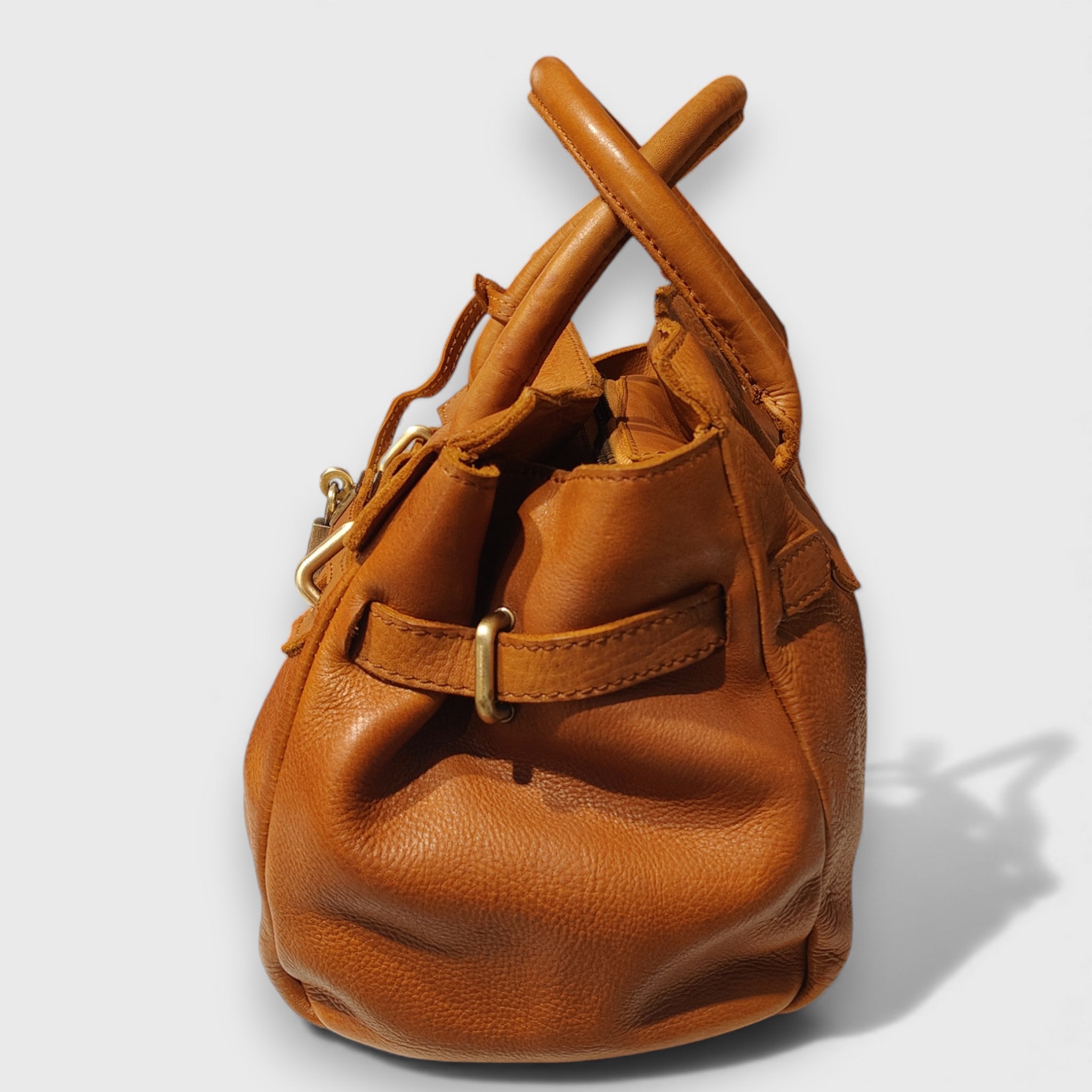 Pelletteria Pelle Nuda Milano, Artigianato Italiano, Vera pelle, Negozio borse donna, Vip marrone