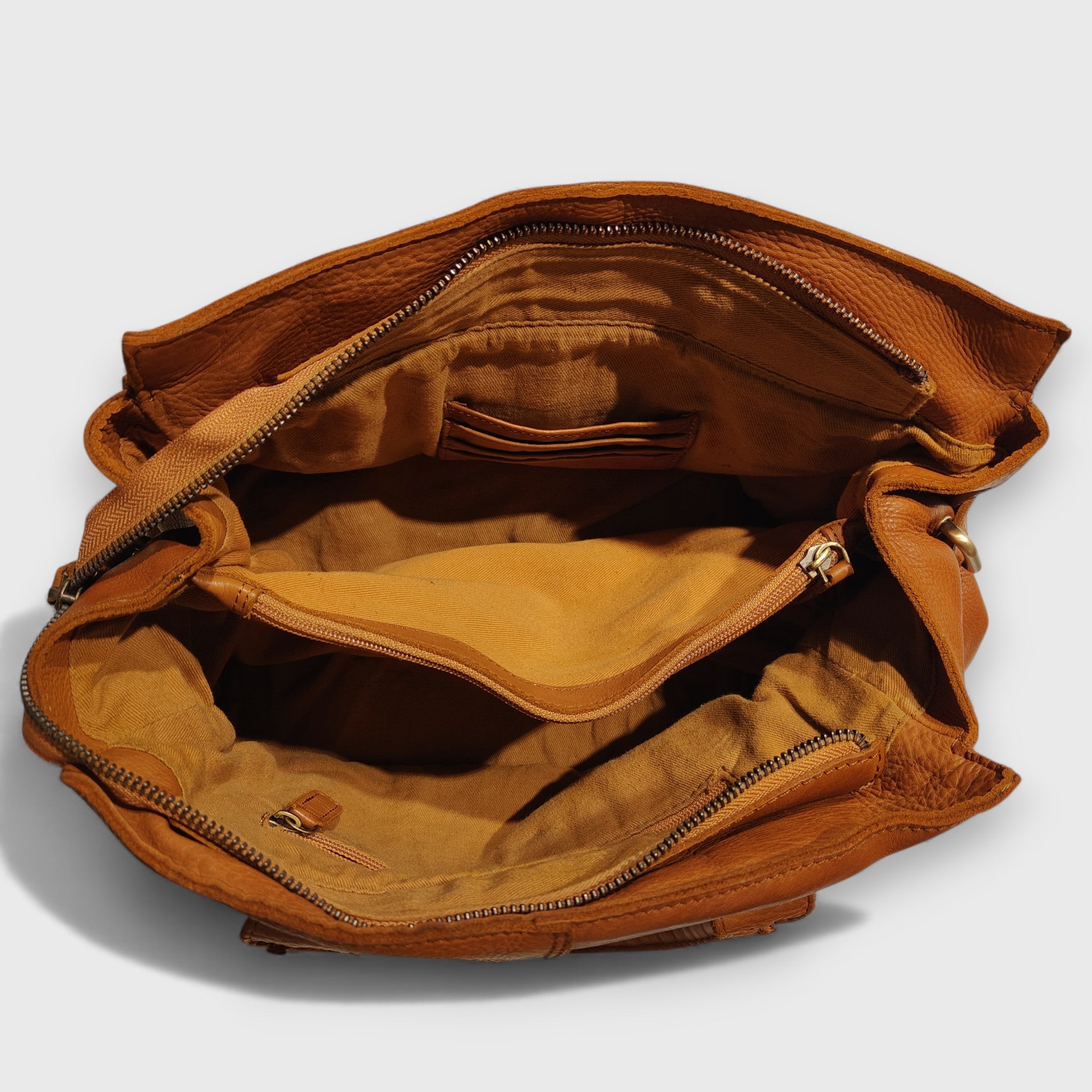 Pelletteria Pelle Nuda Milano, Artigianato Italiano, Vera pelle, Negozio borse donna, Vip mini marrone