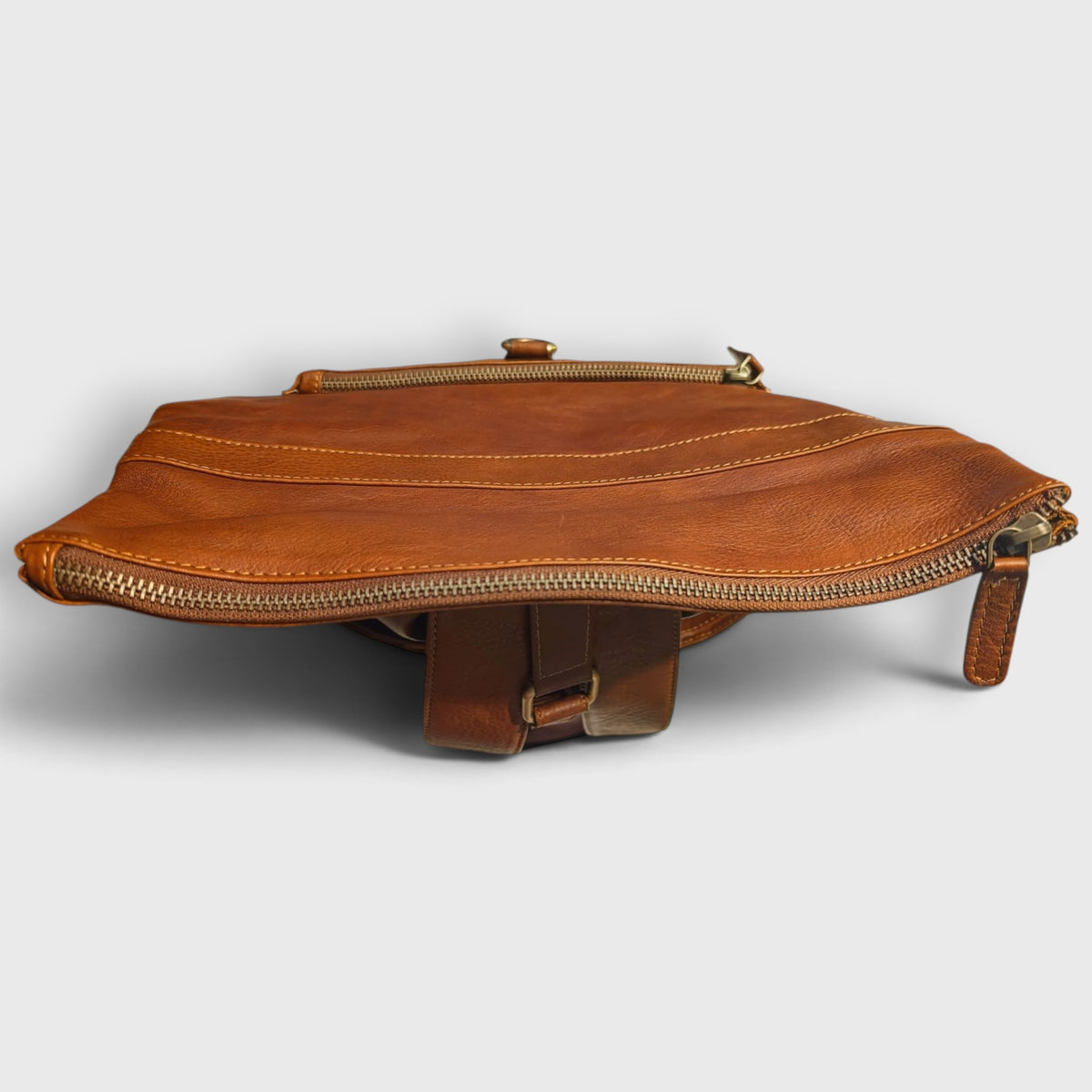 Pelletteria Pelle Nuda Milano, Vera Pelle Italiana, Negozio borse donna, Zaino Allen marrone