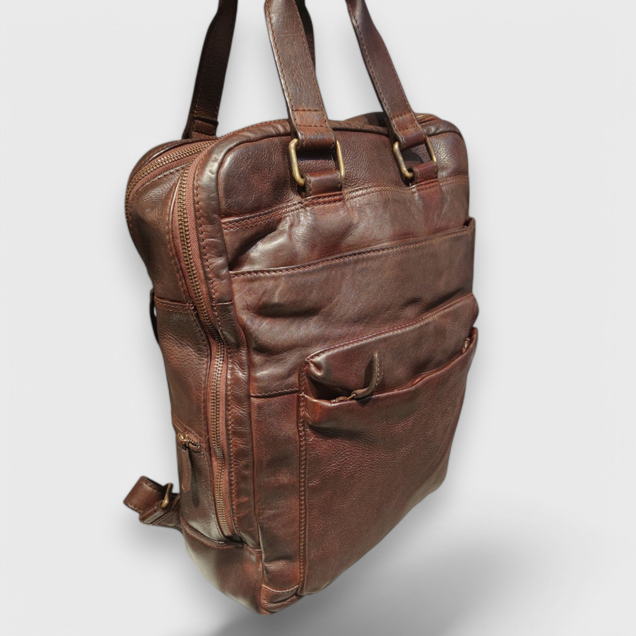 Pelletteria Pelle Nuda Milano, Artigianato Italiano, Vera pelle, Negozio borse donna, Zaino doppio marrone