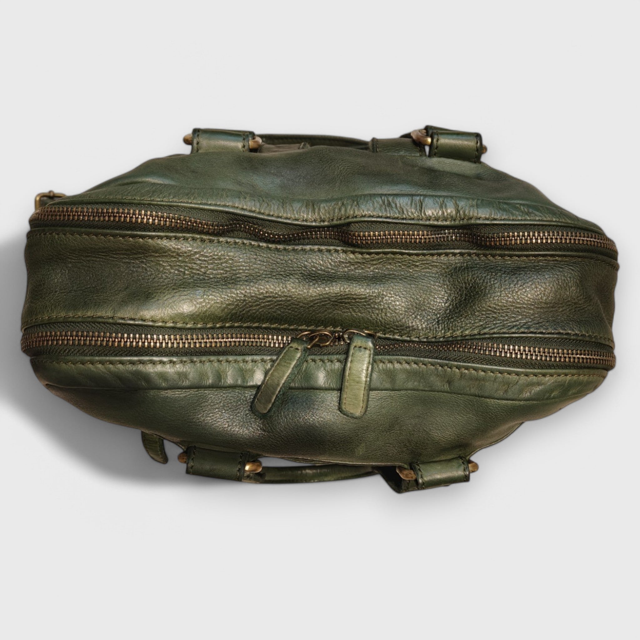 Pelletteria Pelle Nuda Milano, Artigianato Italiano, Vera pelle, Negozio borse donna, Zaino doppio verde