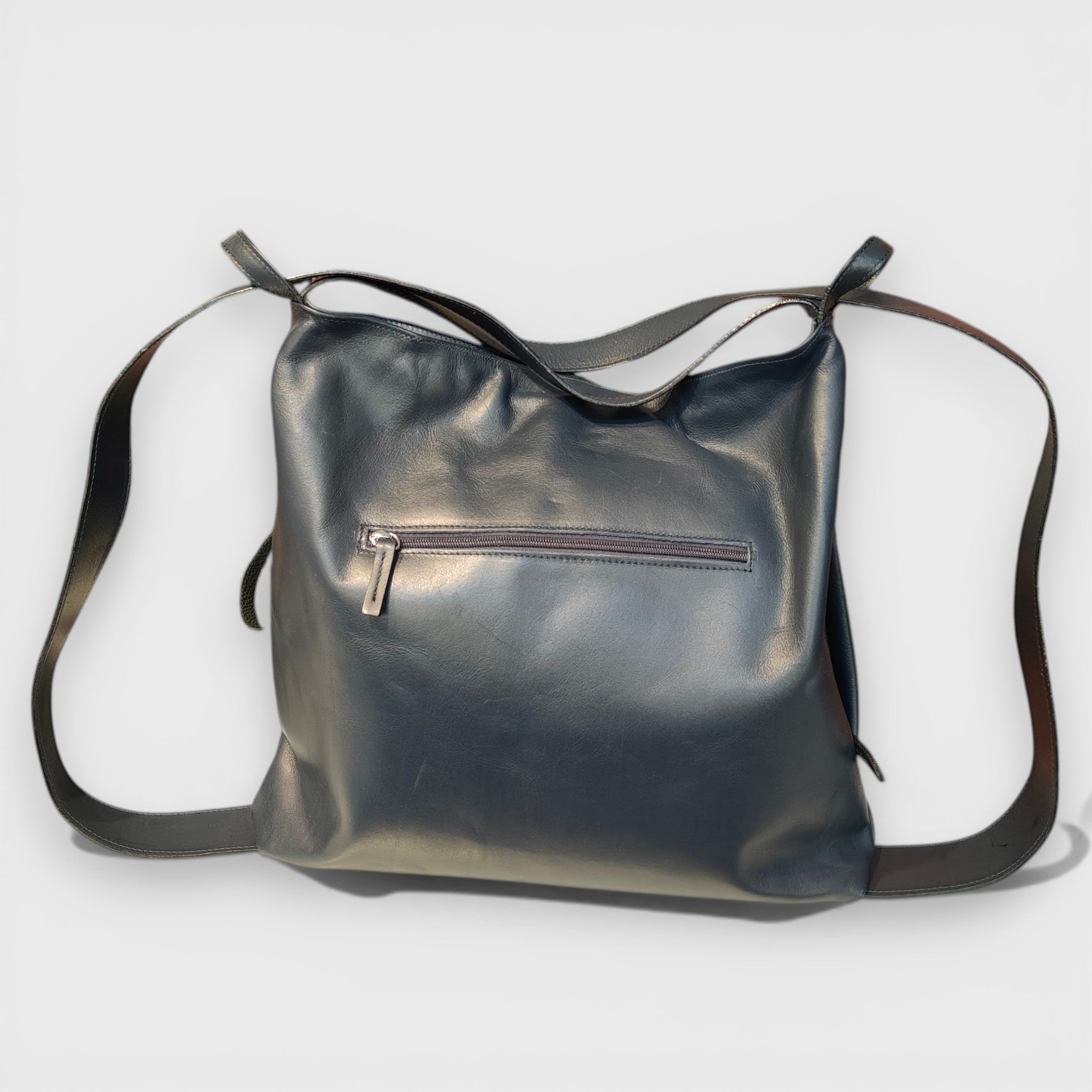 Pelletteria Pelle Nuda Milano, Artigianato Italiano, Vera Pelle, Negozio borse donna, Ziano Roma blu