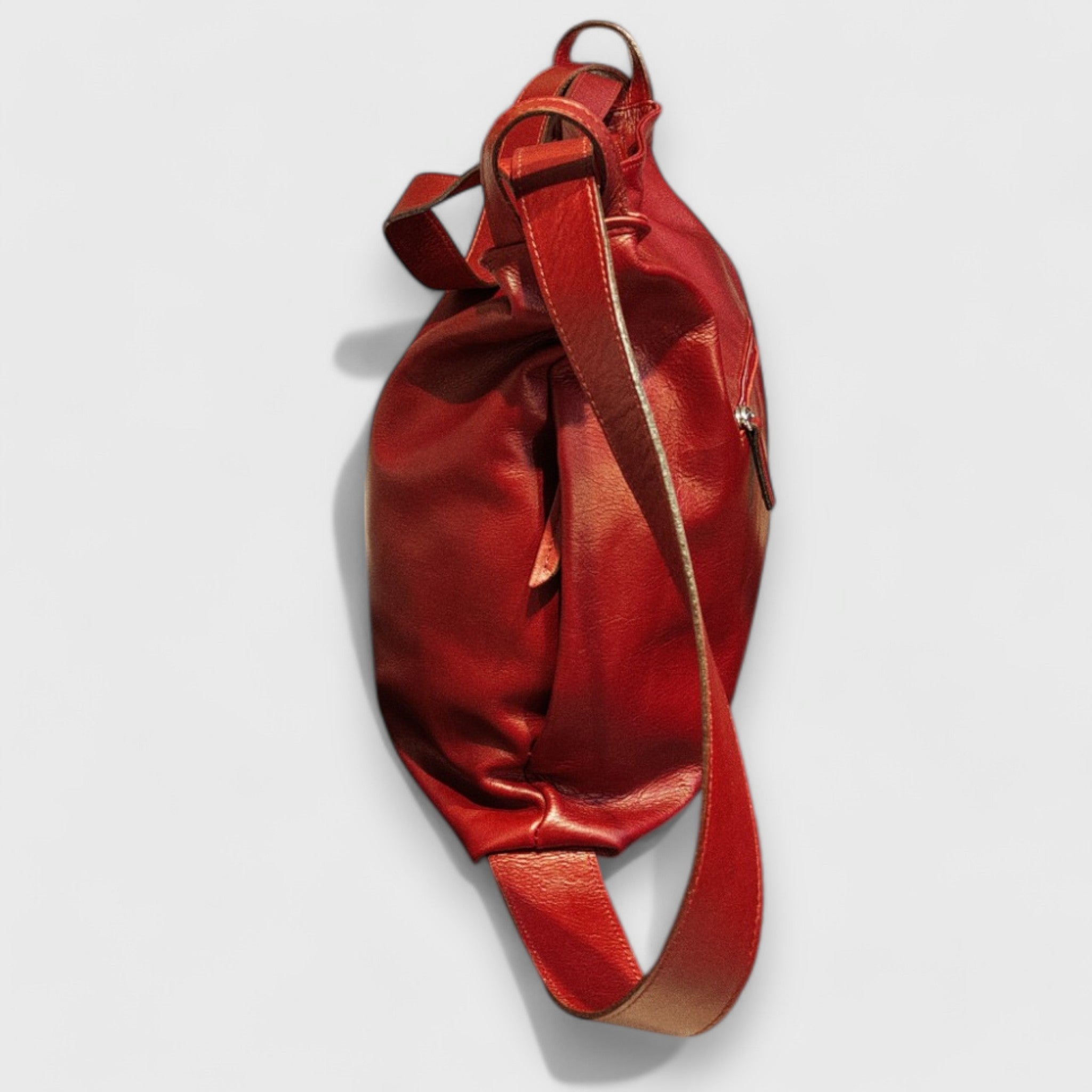 Pelletteria Pelle Nuda Milano, Artigianato italiano, vera pelle, negozio borse donna, Zaino Roma rosso