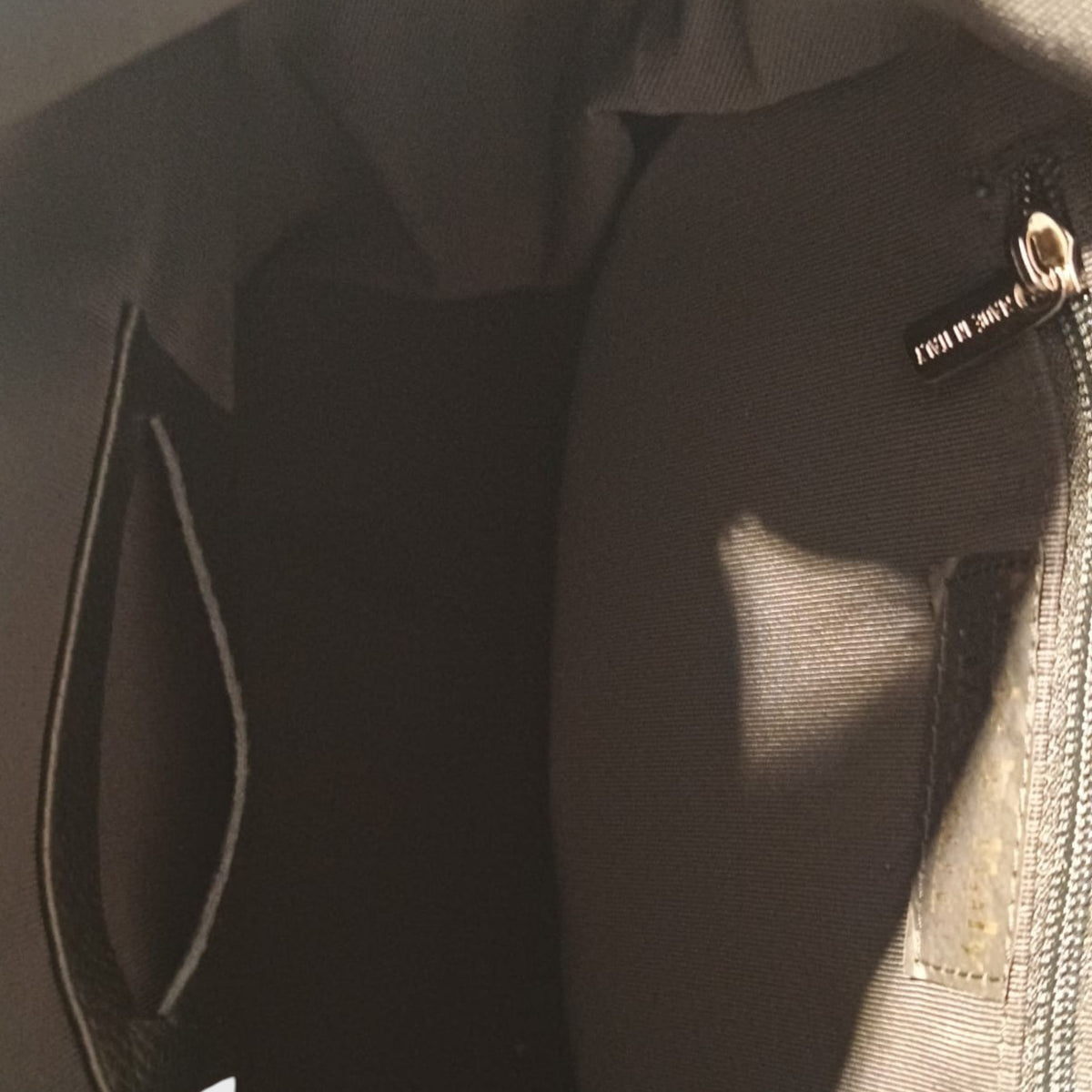 Pelletteria Pelle Nuda Milano, Vera pelle italiana, negozio zaini, Zaino cerniera nero