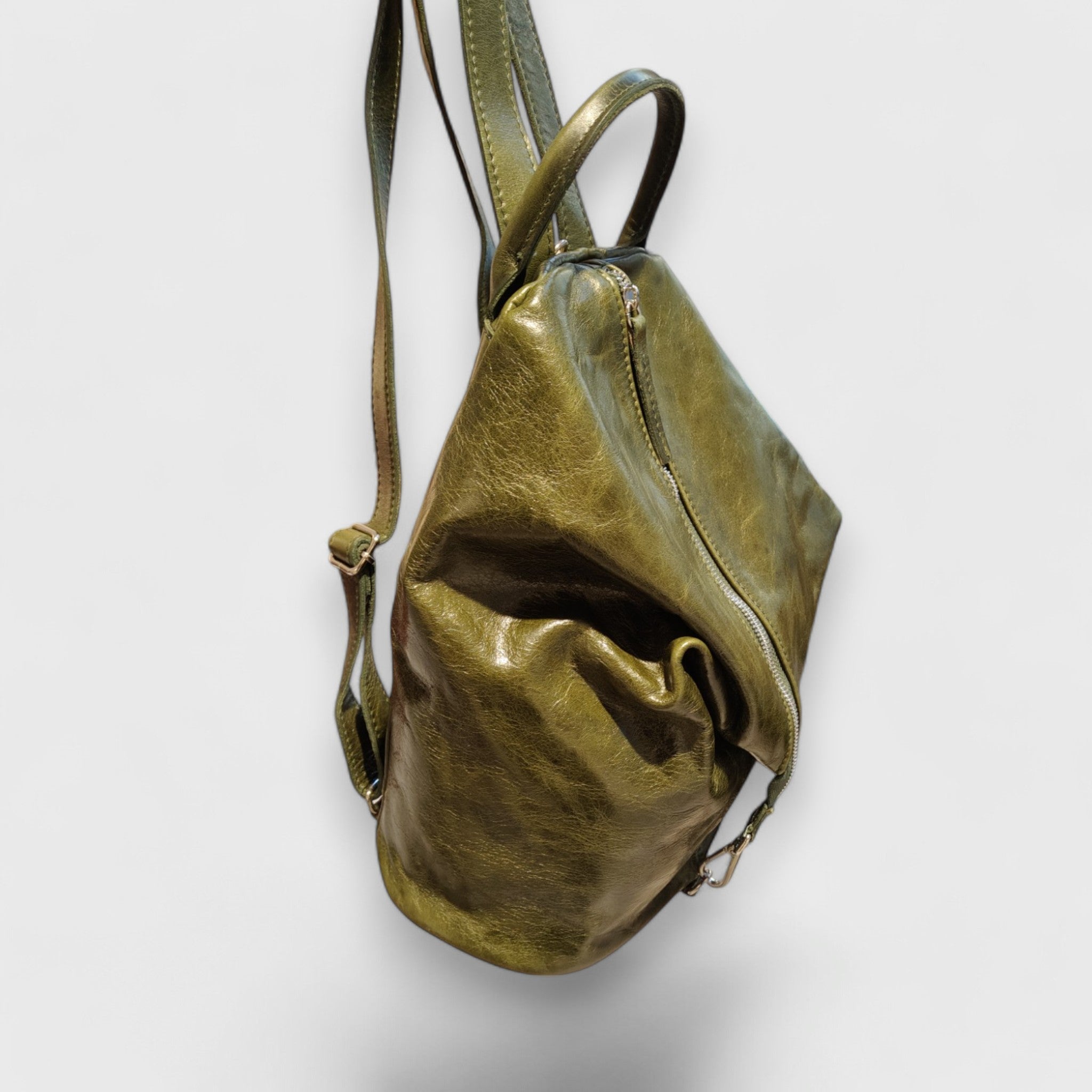 Pelletteria Pelle Nuda Milano, artigianato italiano, vera pelle, zaino uomo e donna, Zaino Rino verde